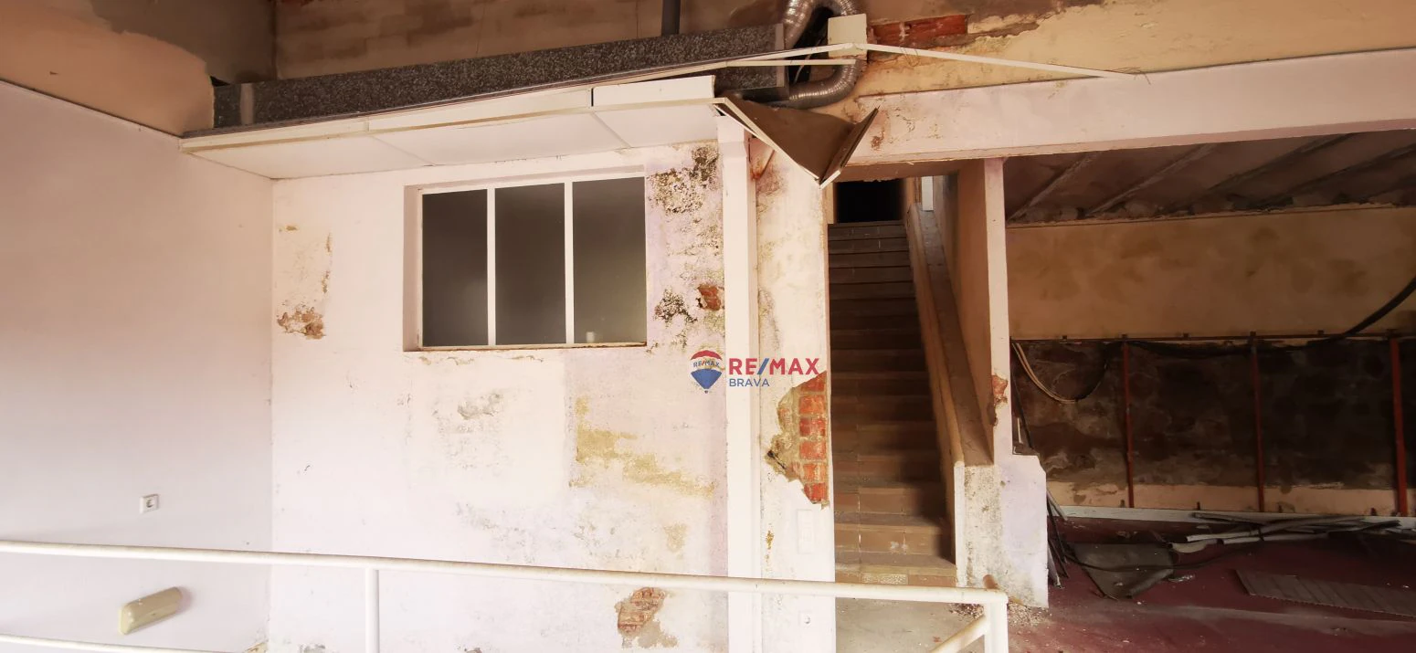Edificio en venta a Girona en Sant Hilary Sacalm