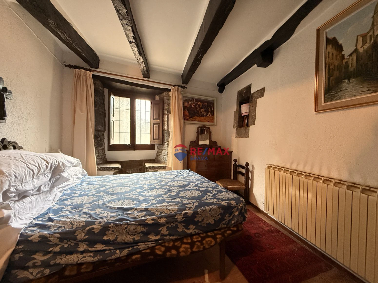 Casa de piedra de 3 habitaciones en Rupit i Pruit