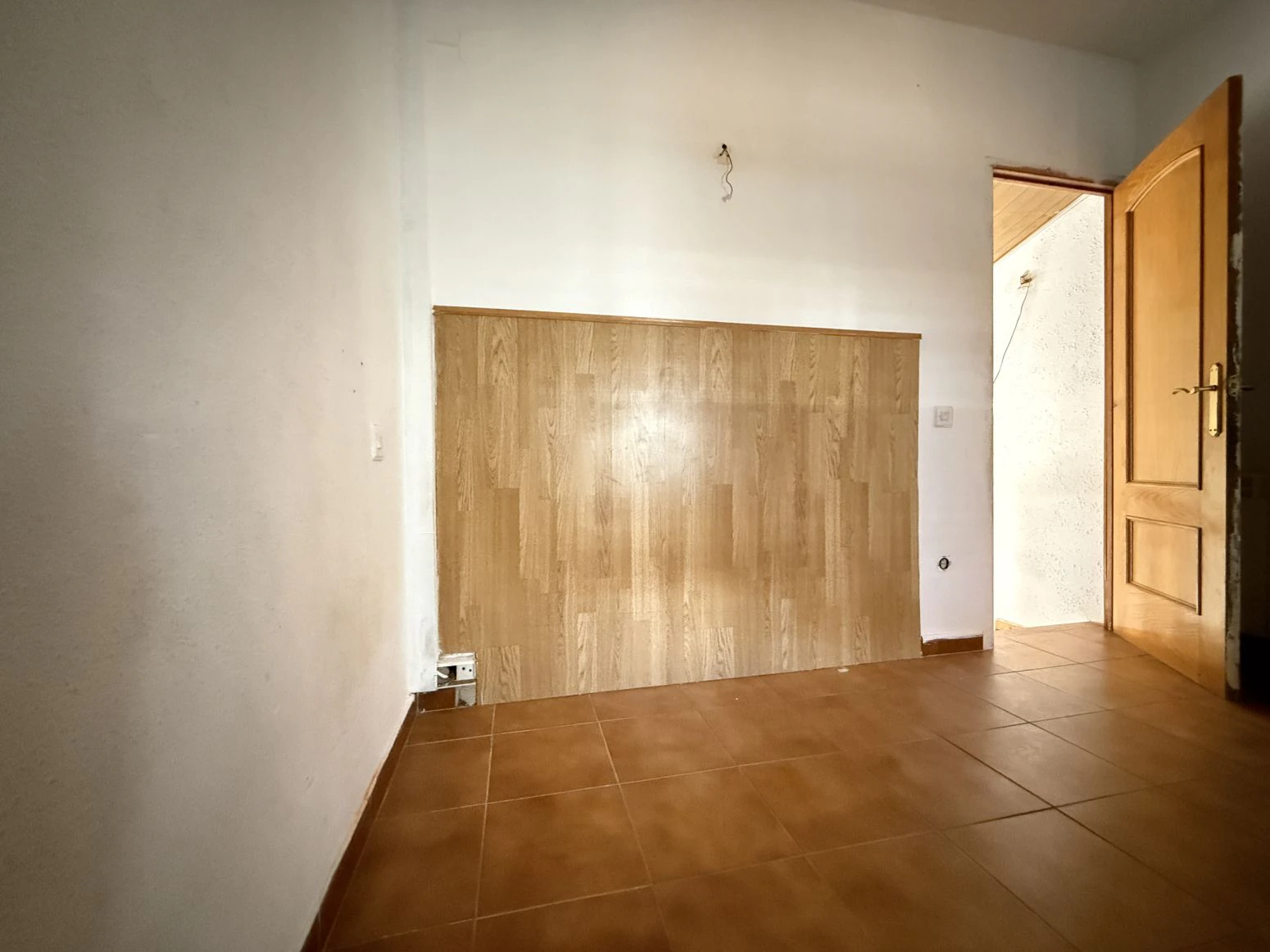 Casa adosada de 2 plantas en Empuriabrava, para reformar
