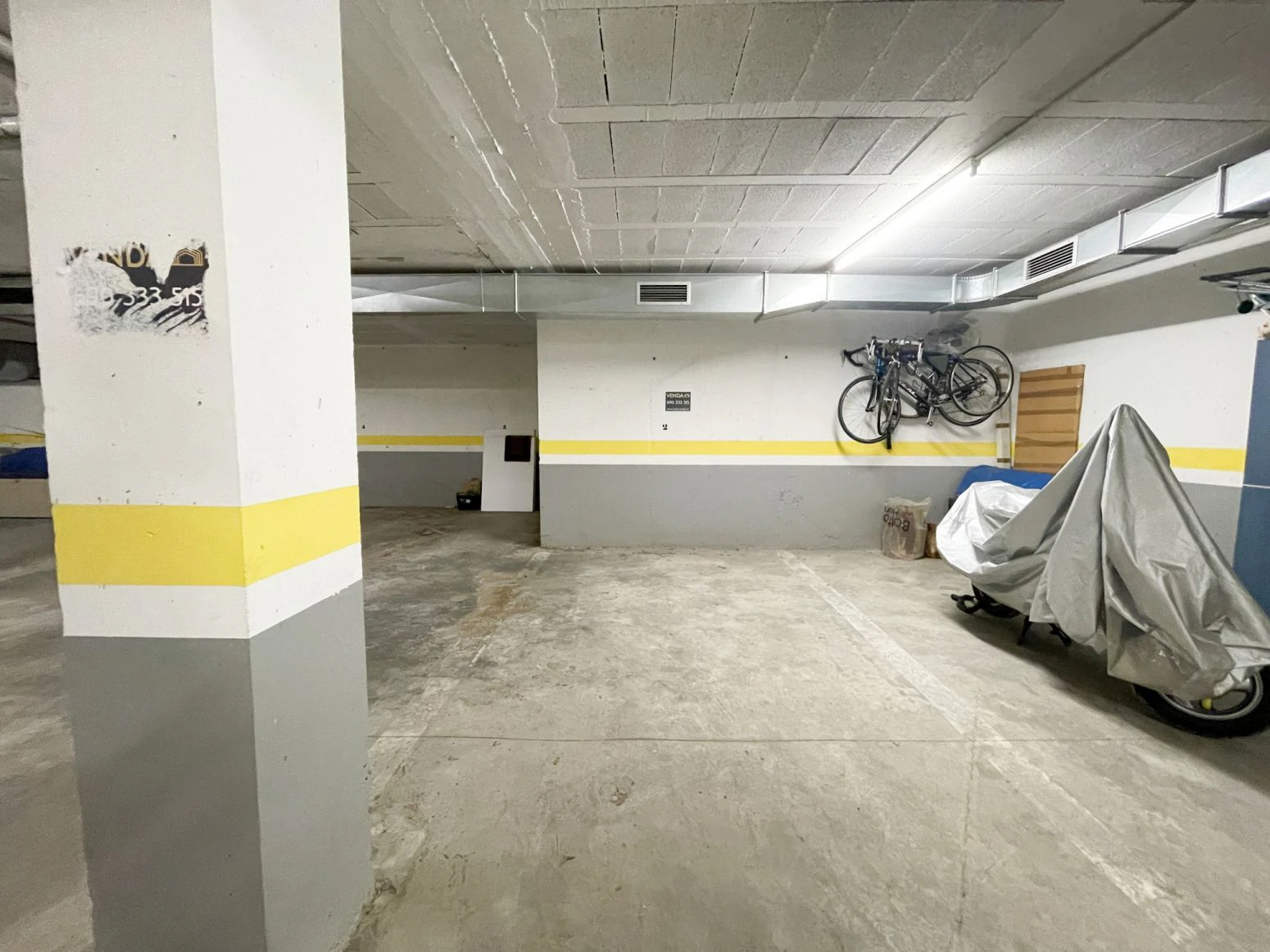 Palau Saverdera, centro: Parking a la venta