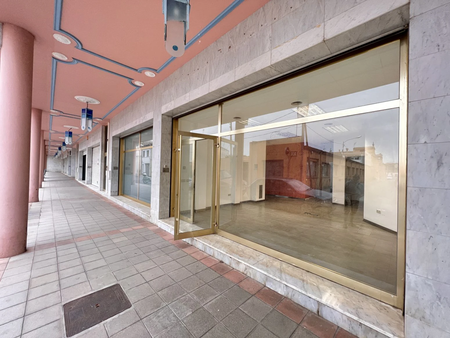 Local de 200 m2, en La Bisbal d´Emporda