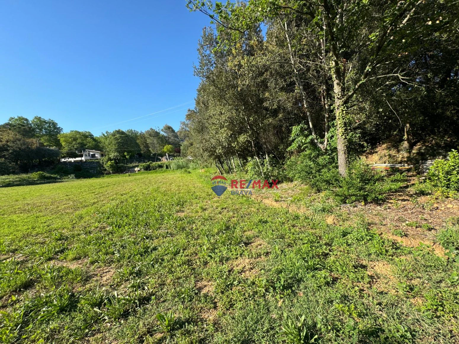 Finca en venta a Llora en Girona , en el pueblo de Sant Mart