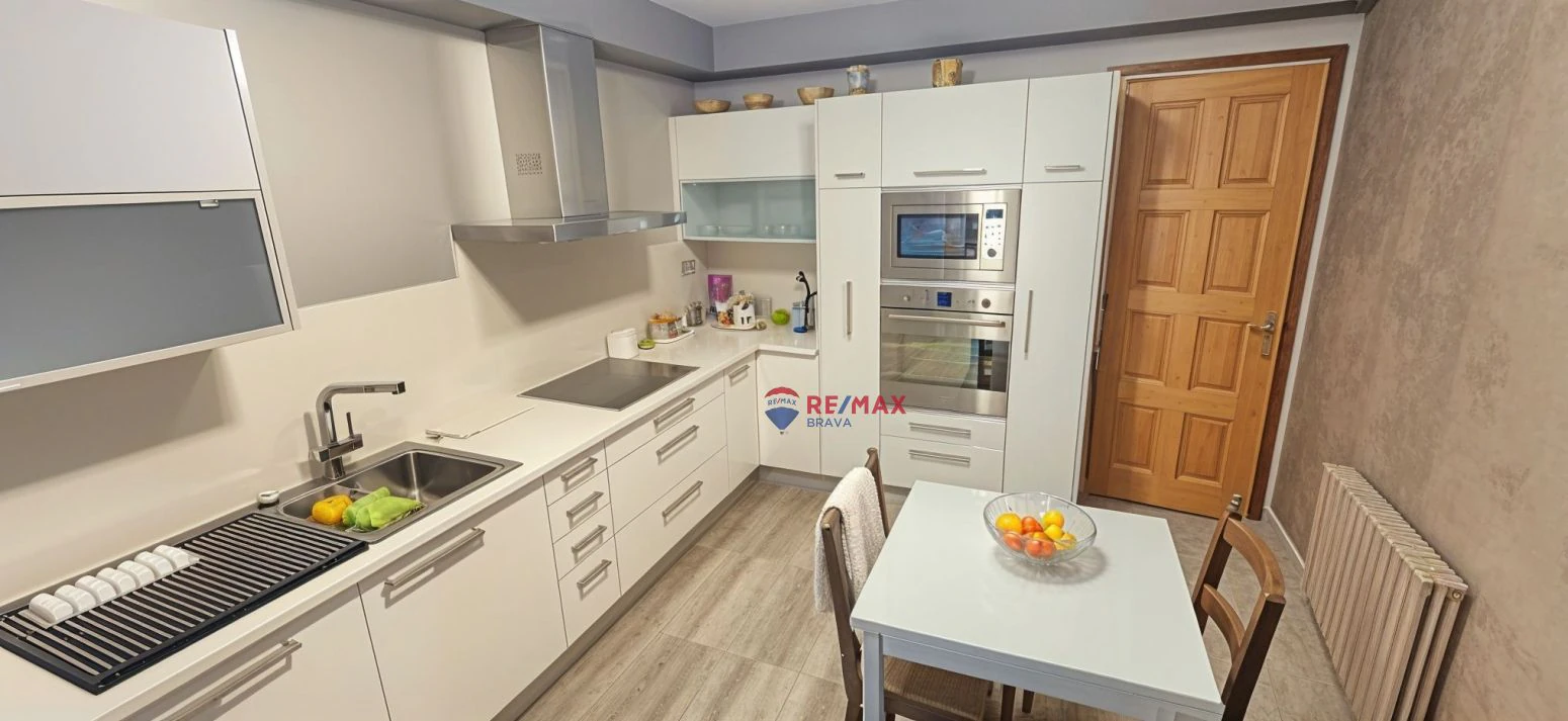 Una casa, mil posibilidades: espacio, luz y versatilidad a 1