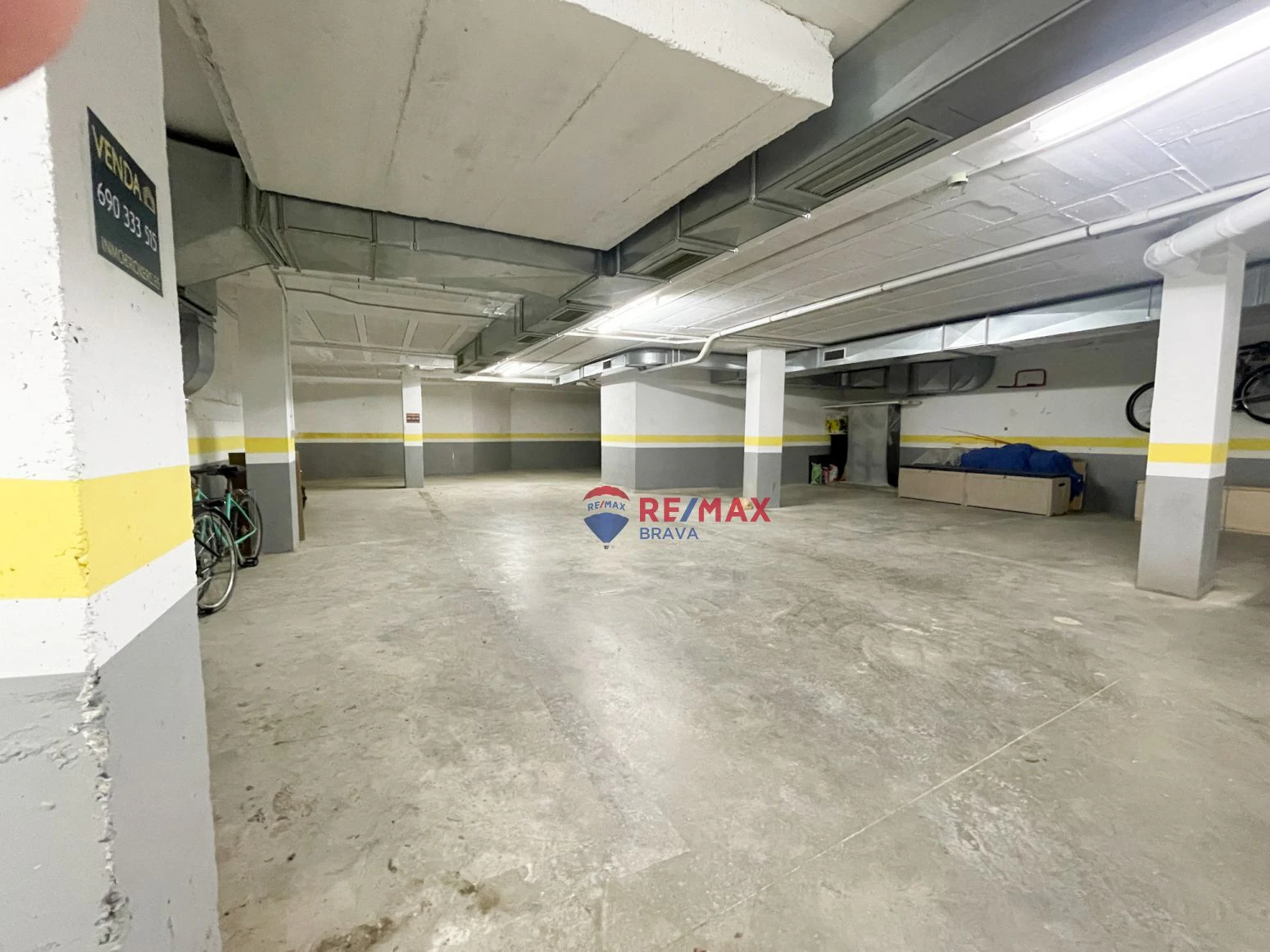 Palau Saverdera, centro: Parking a la venta