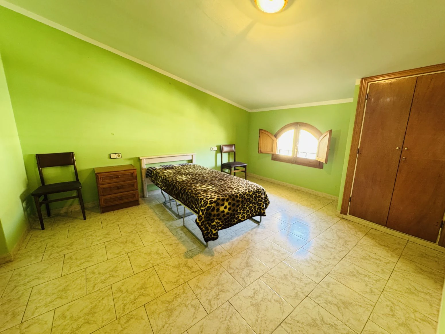 Casa pareada en venta en Amer ( Girona) ? Amplia, con jardí