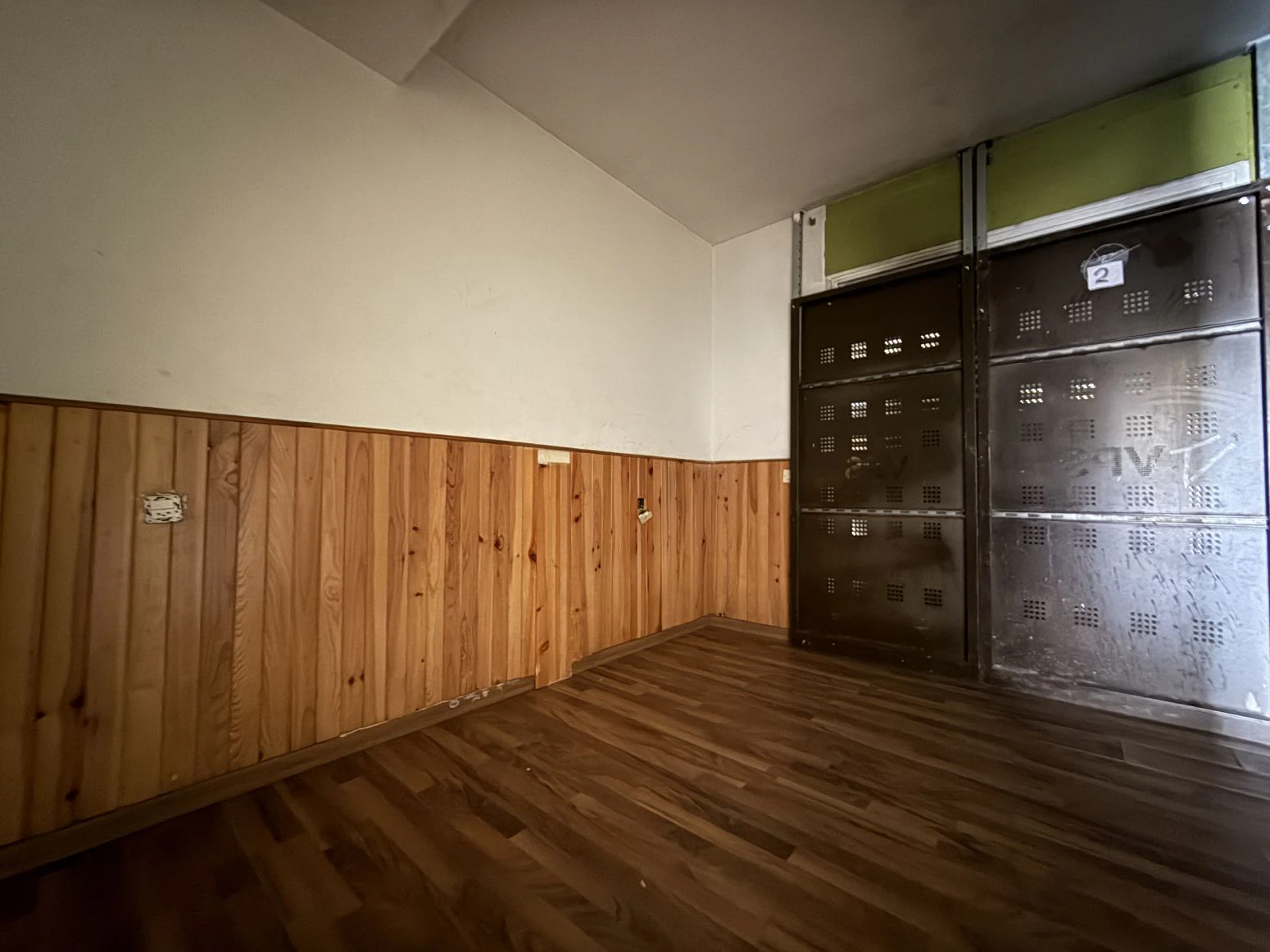 Casa adosada de 2 plantas en Empuriabrava, para reformar