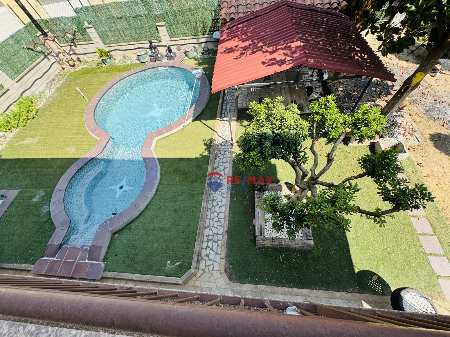 Casa pareada en venta en Amer ( Girona) ? Amplia, con jardí