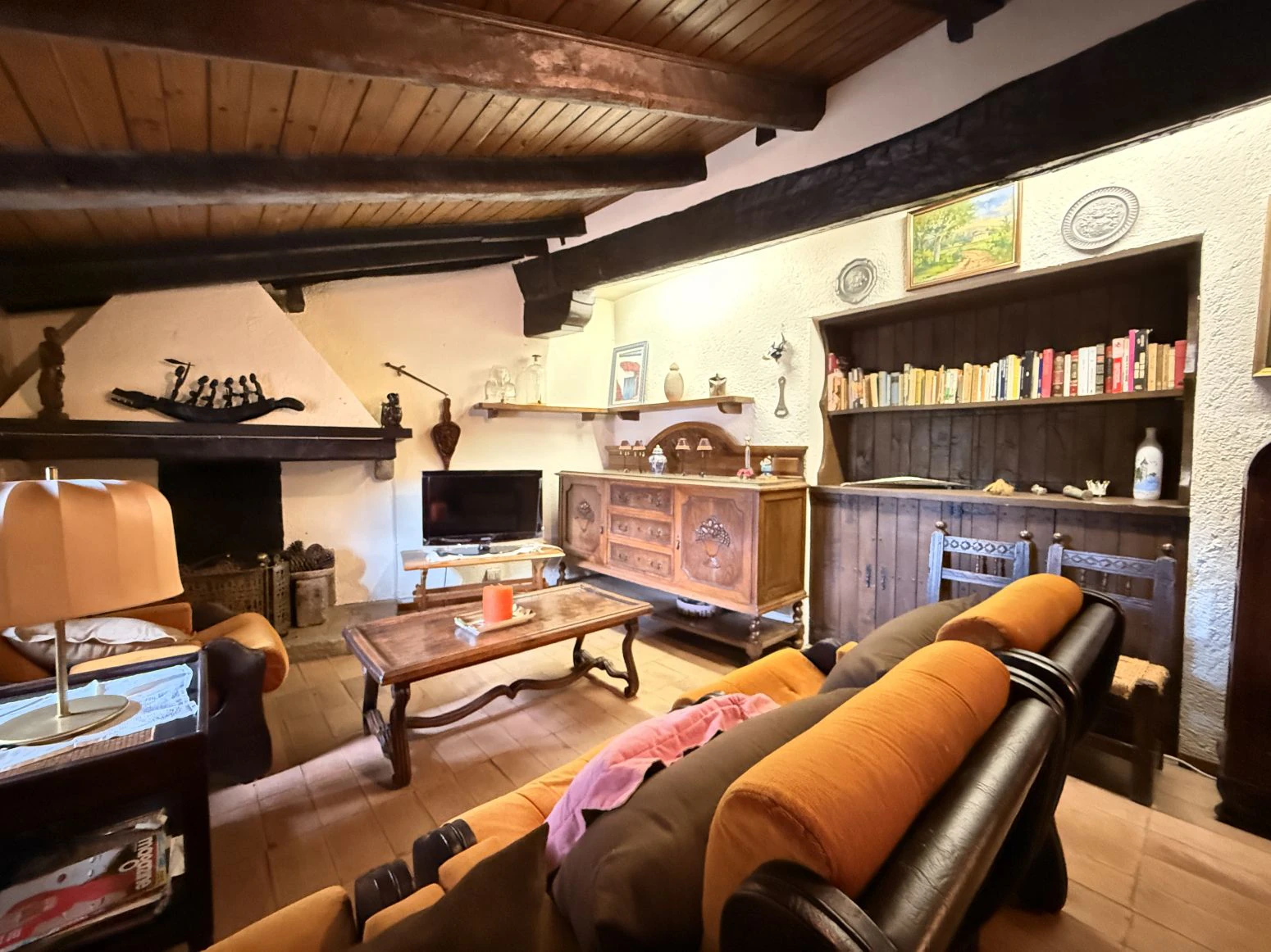 Casa de piedra de 3 habitaciones en Rupit i Pruit