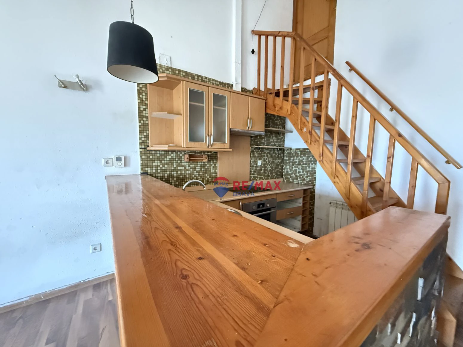 Casa adosada de 2 plantas en Empuriabrava, para reformar