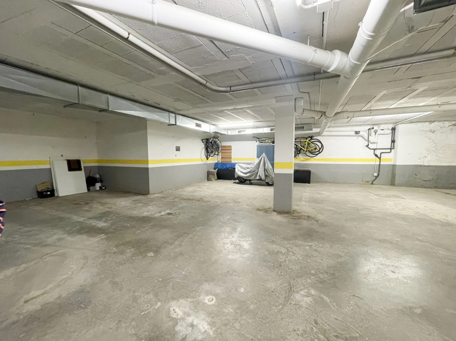 Palau Saverdera, centro: Parking a la venta