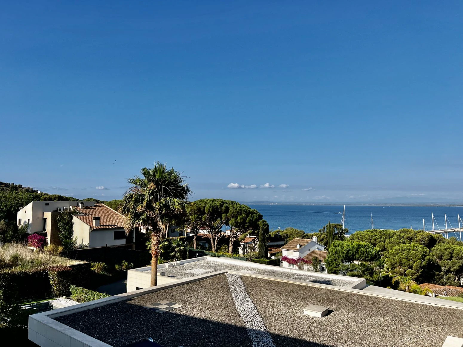Villa de Lujo con Vistas Espectaculares al Puerto de Roses |