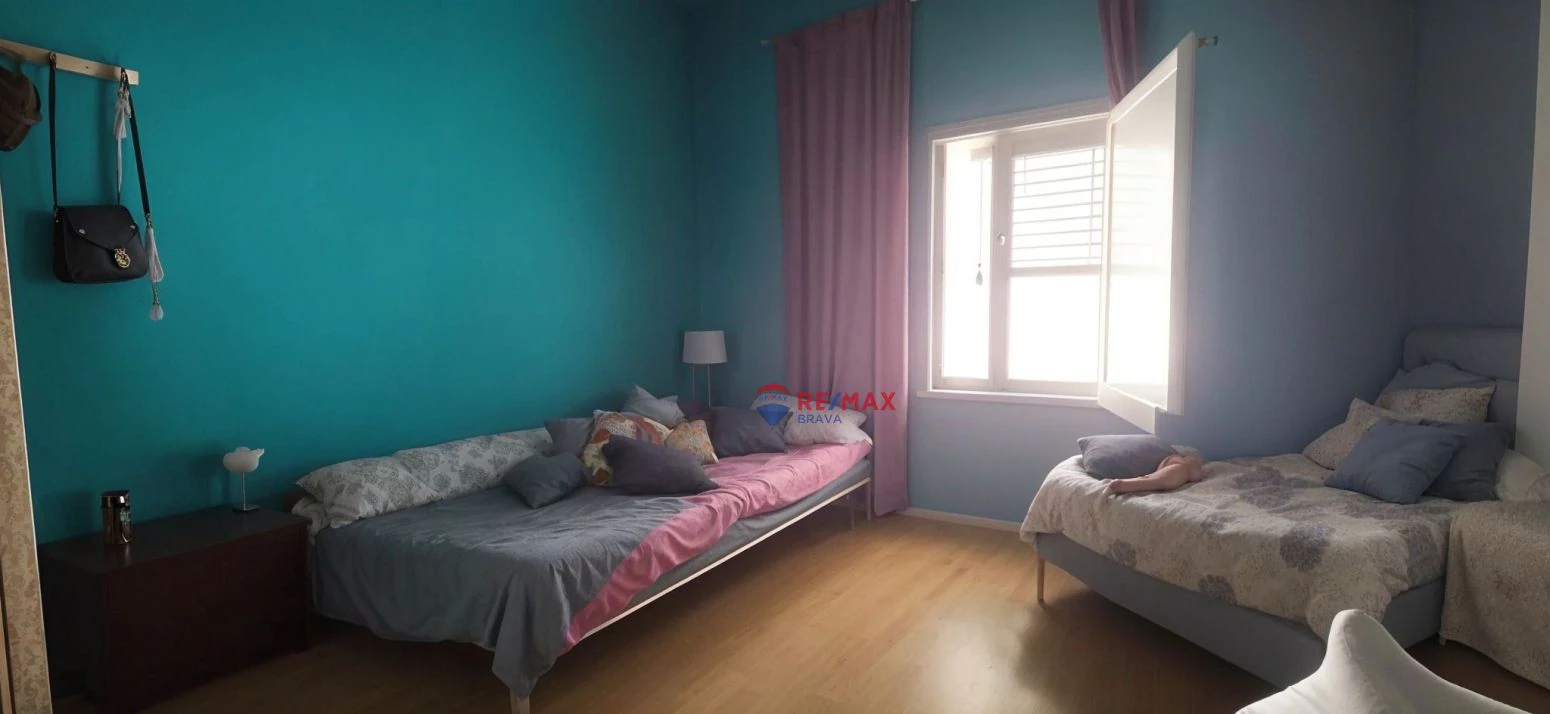 Casa con Gran Potencial en el Corazón de Olot