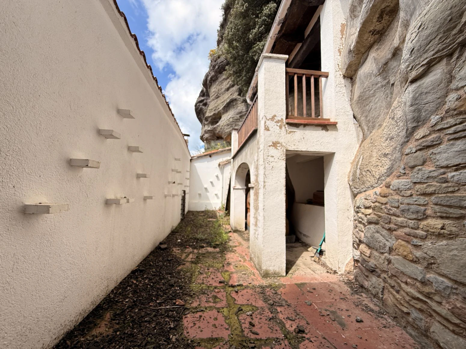 Casa de piedra de 3 habitaciones en Rupit i Pruit