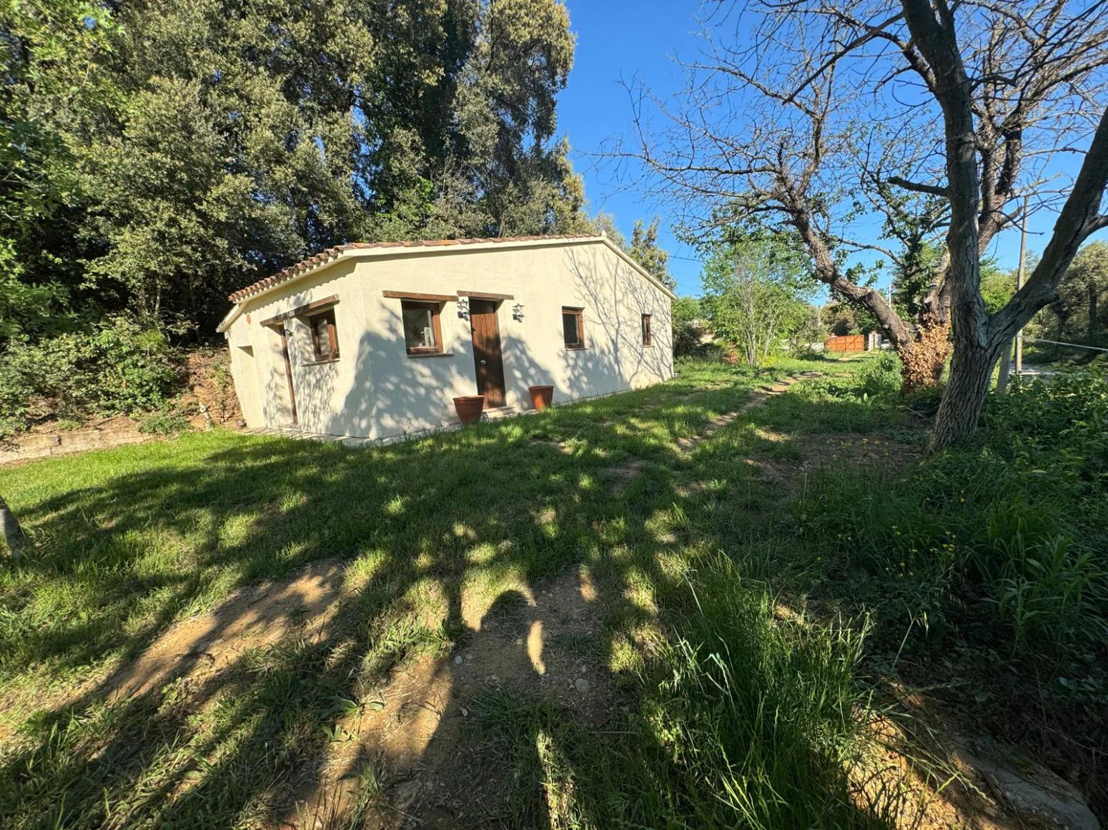 Finca en venta a Llora en Girona , en el pueblo de Sant Mart