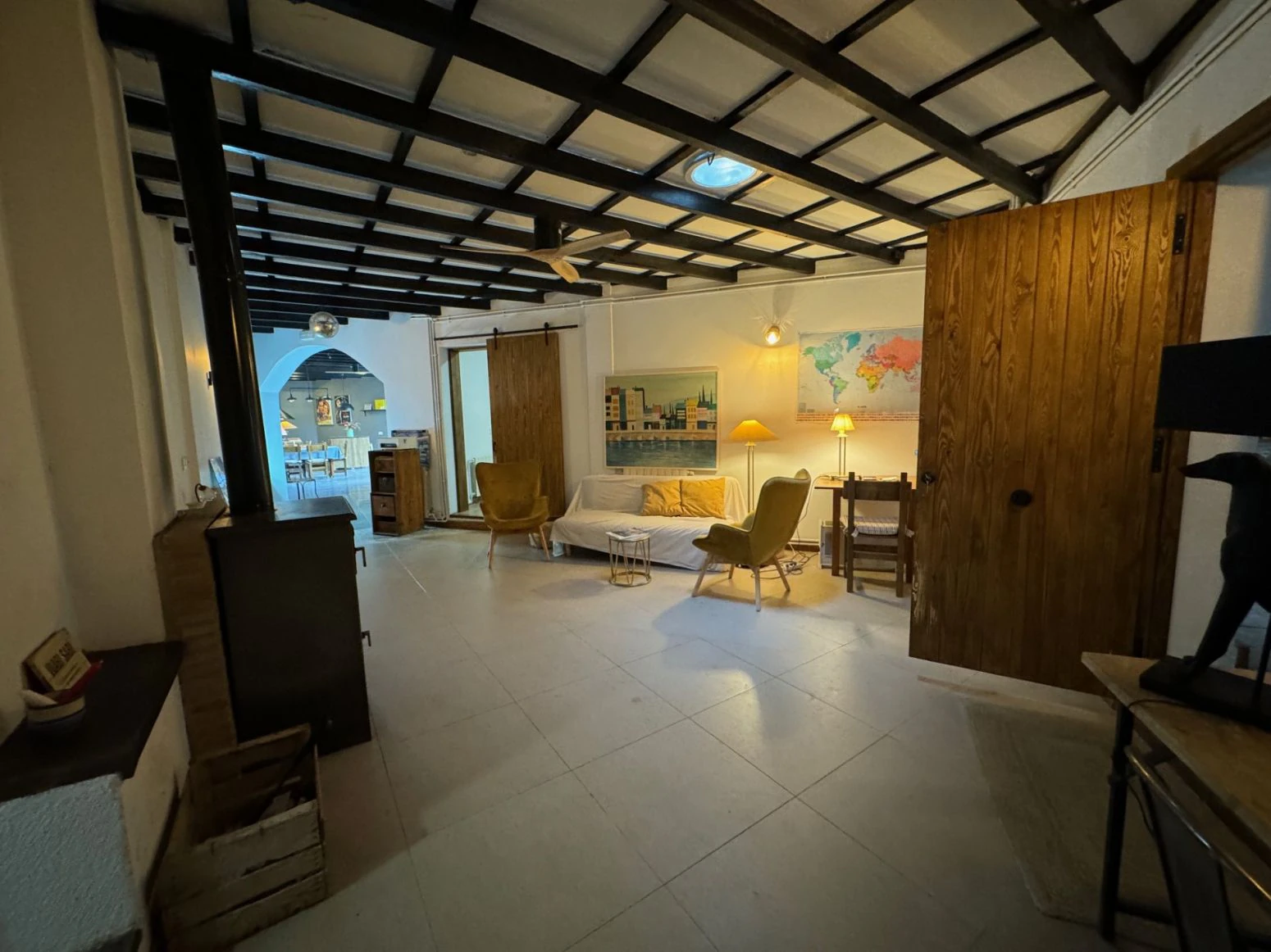 Inversionistas, Tarragona. Restaurant, vivienda, Bodega de