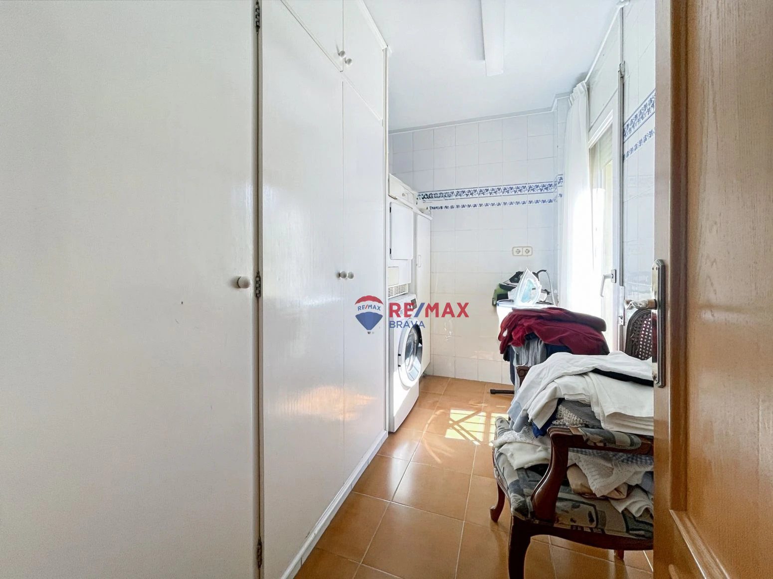 Villa de 4 habitaciones, ubicada en urbanización tranquila