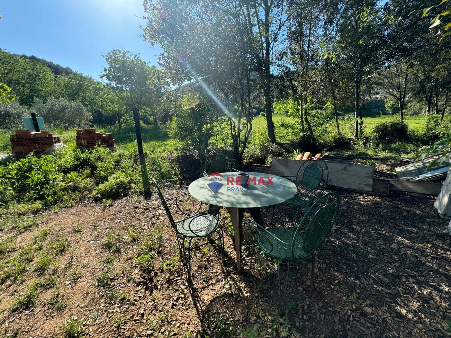 Finca en venta a Llora en Girona , en el pueblo de Sant Mart