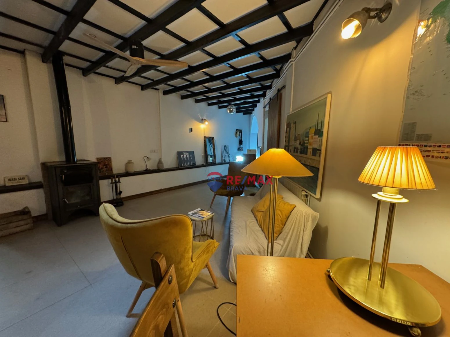 Inversionistas, Tarragona. Restaurant, vivienda, Bodega de