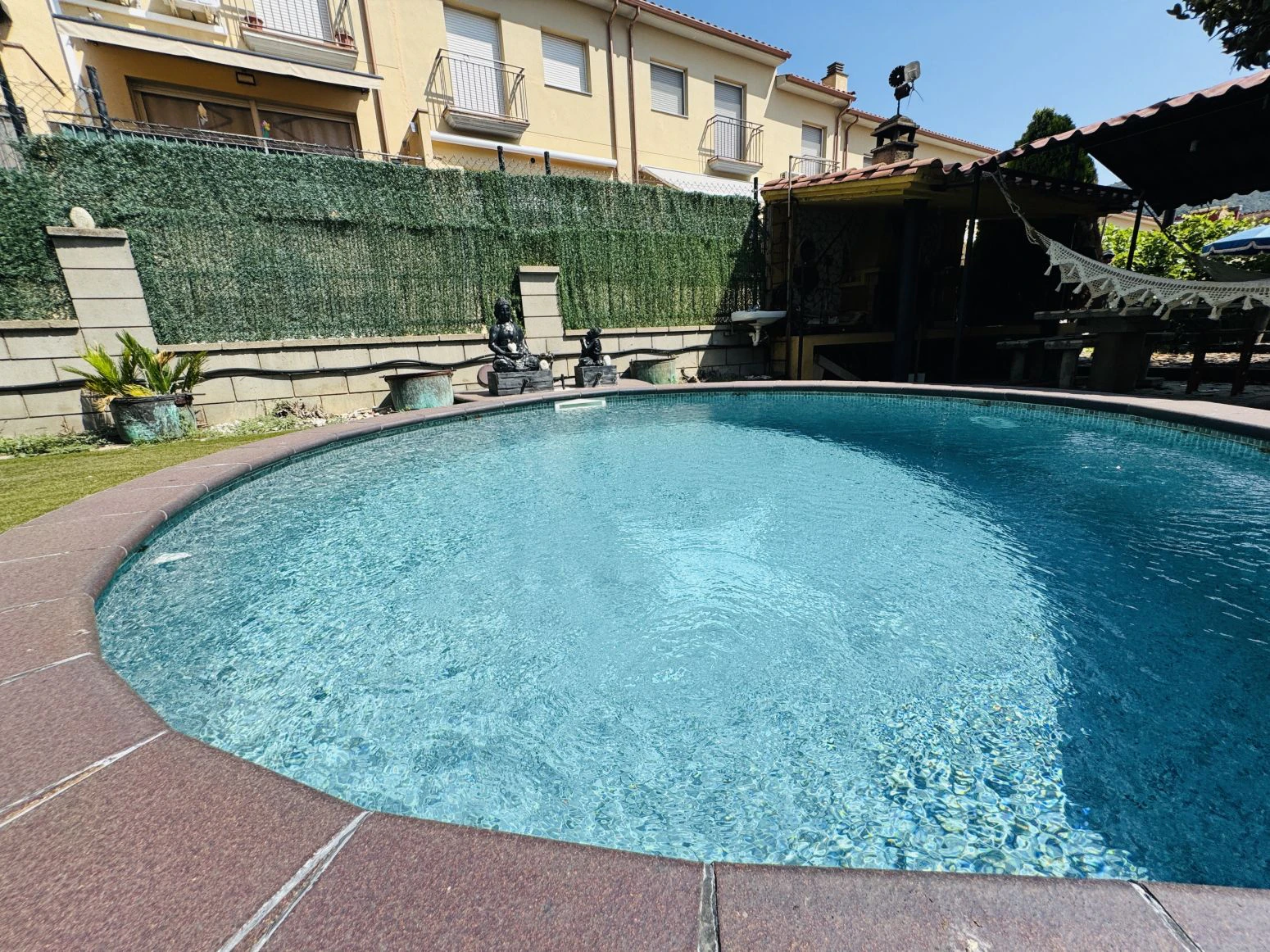 Casa pareada en venta en Amer ( Girona) ? Amplia, con jardí