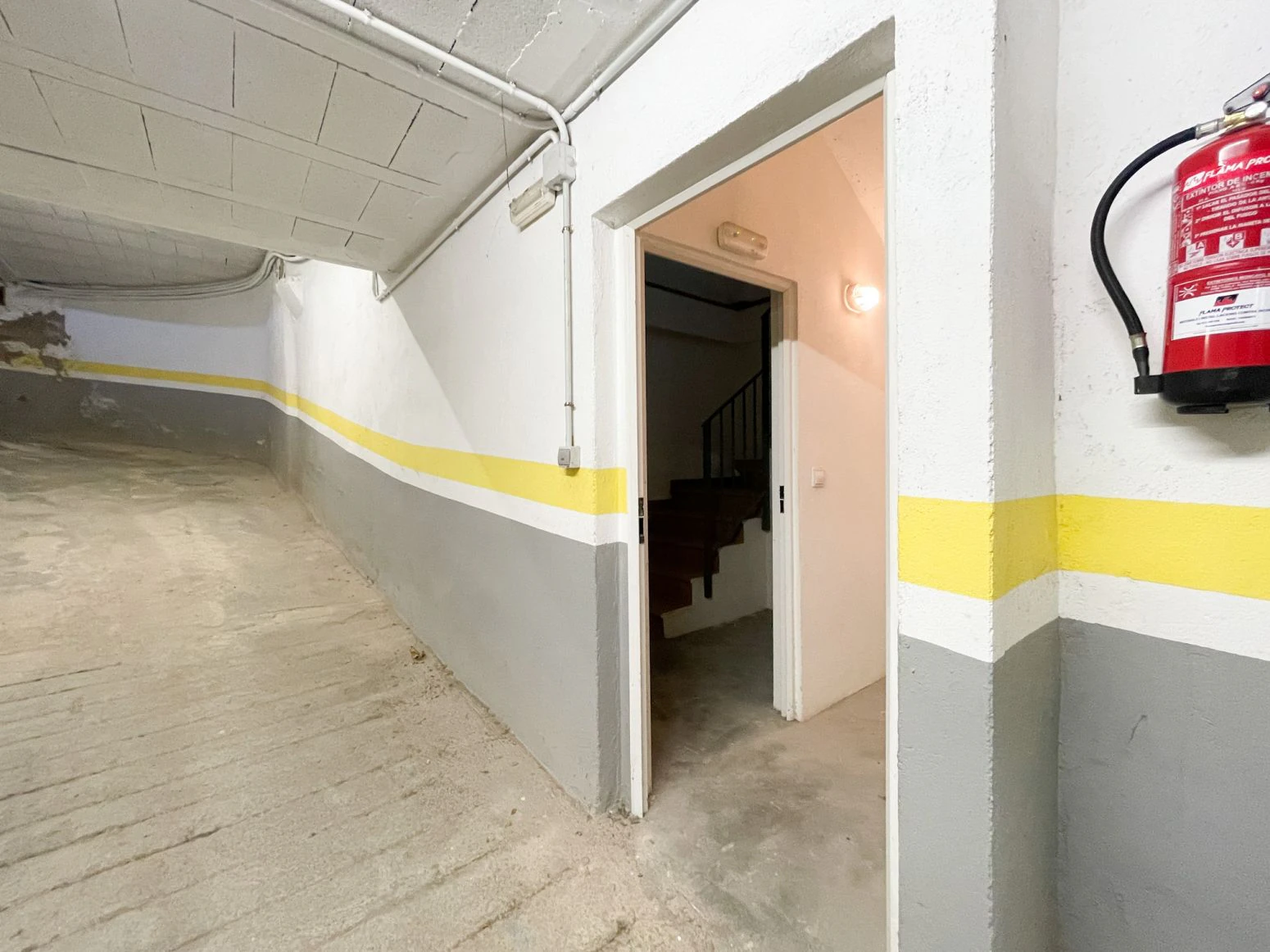 Palau Saverdera, centro: Parking a la venta