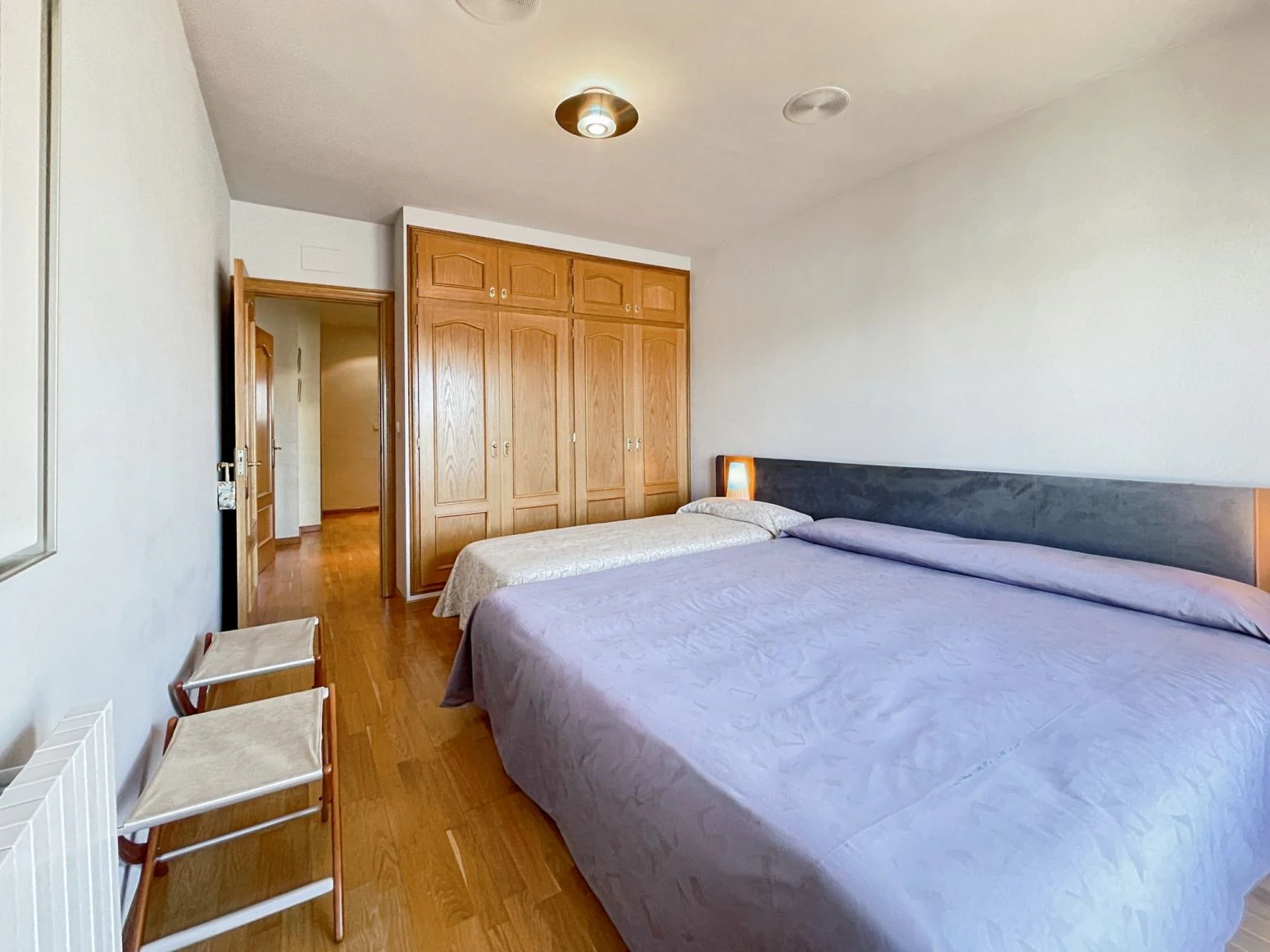 Villa de 4 habitaciones, ubicada en urbanización tranquila
