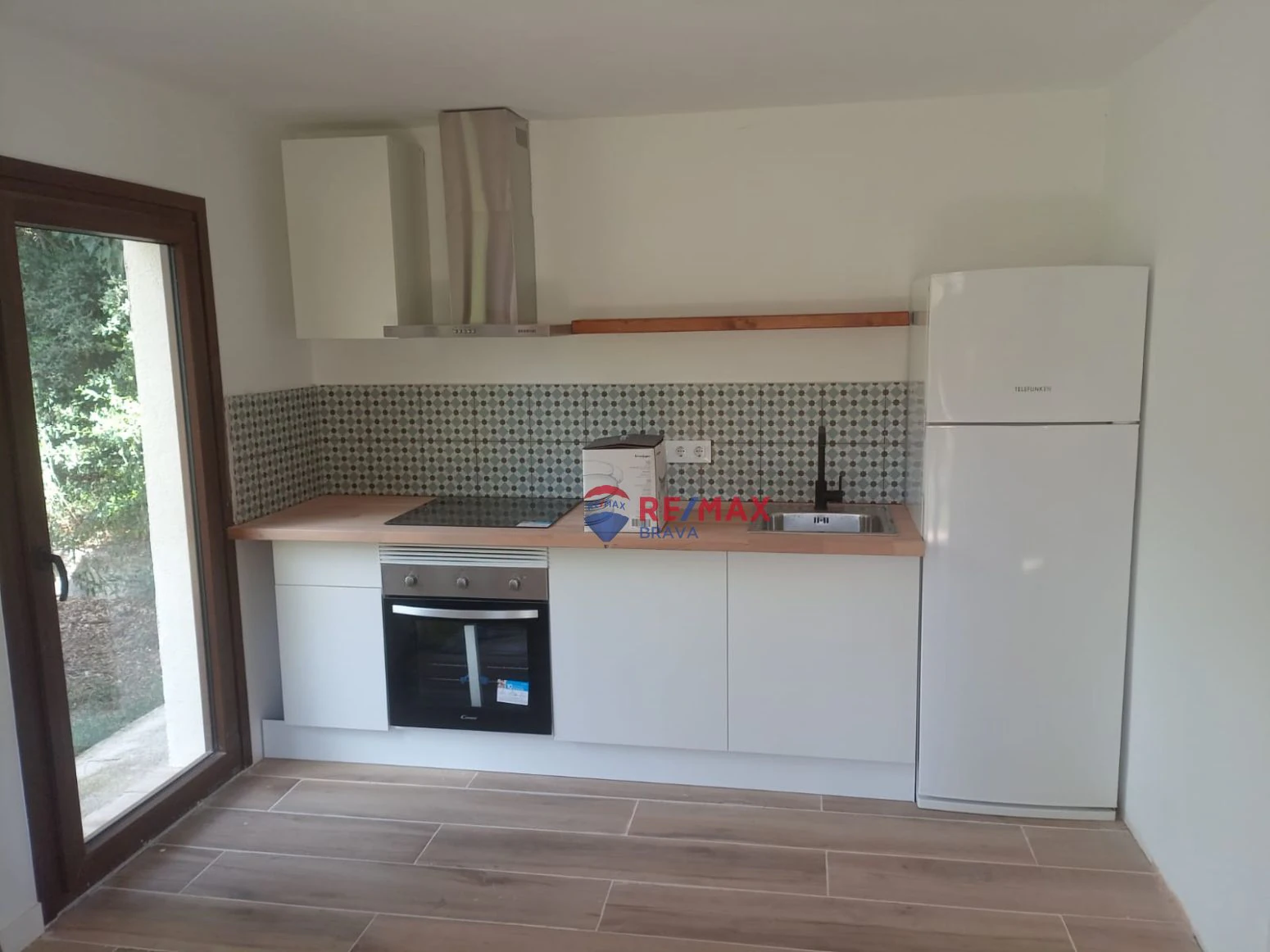 Finca en venta a Llora en Girona , en el pueblo de Sant Mart