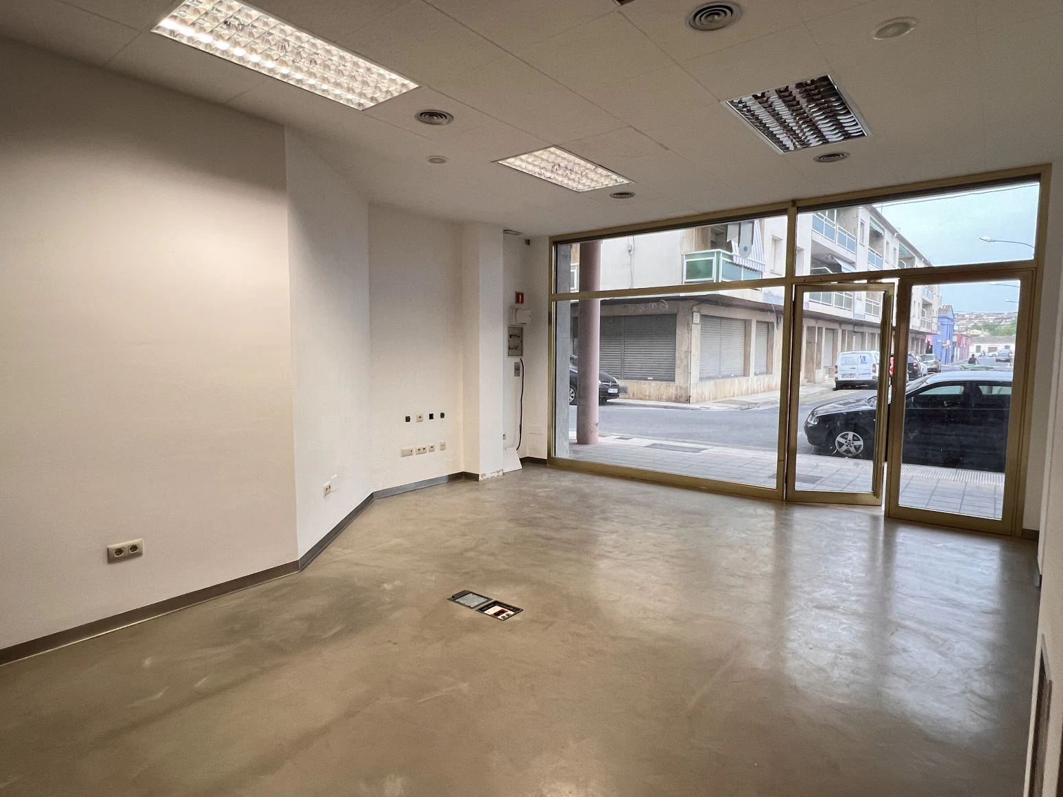Local de 200 m2, en La Bisbal d´Emporda