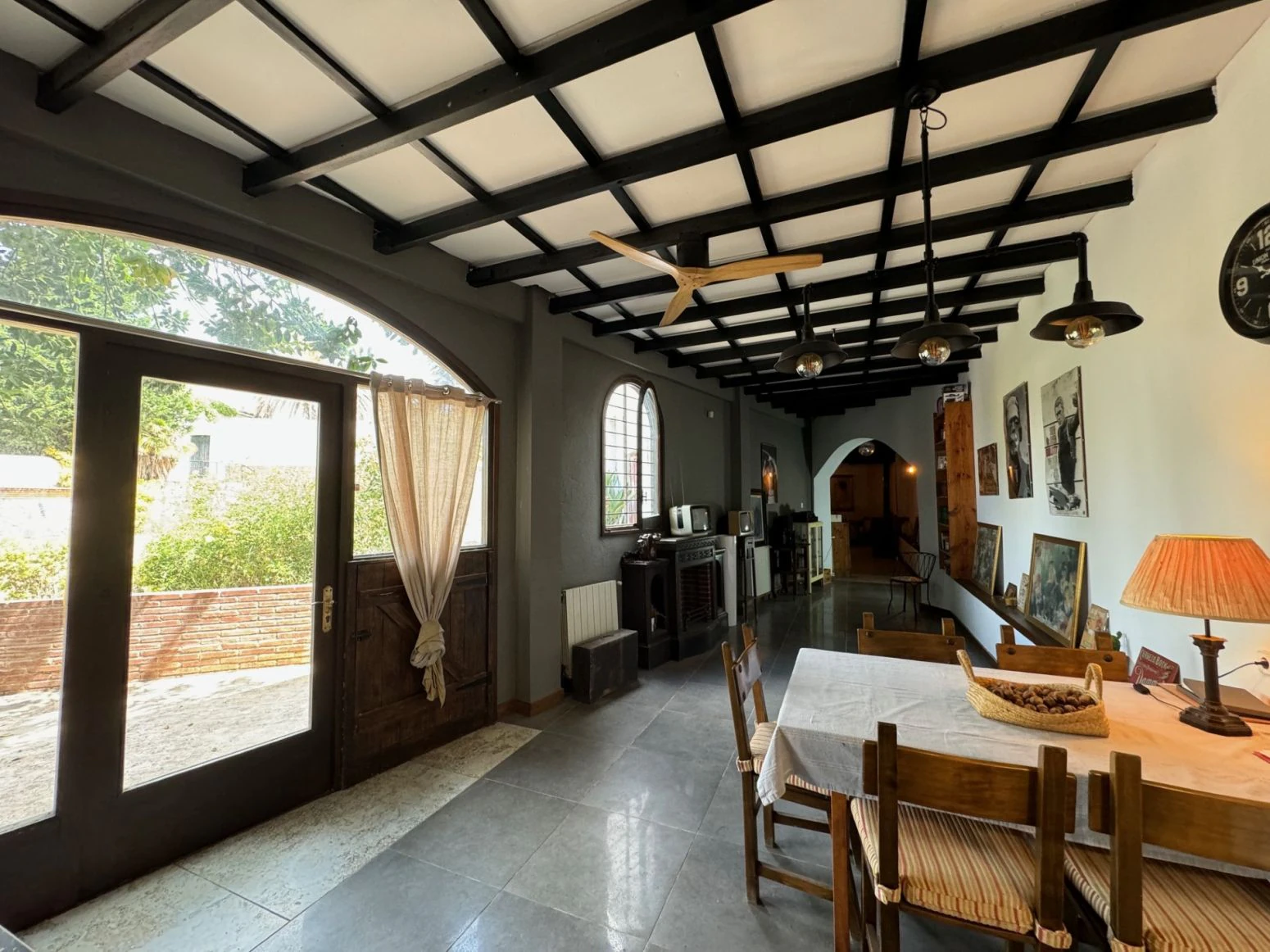 Inversionistas, Tarragona. Restaurant, vivienda, Bodega de
