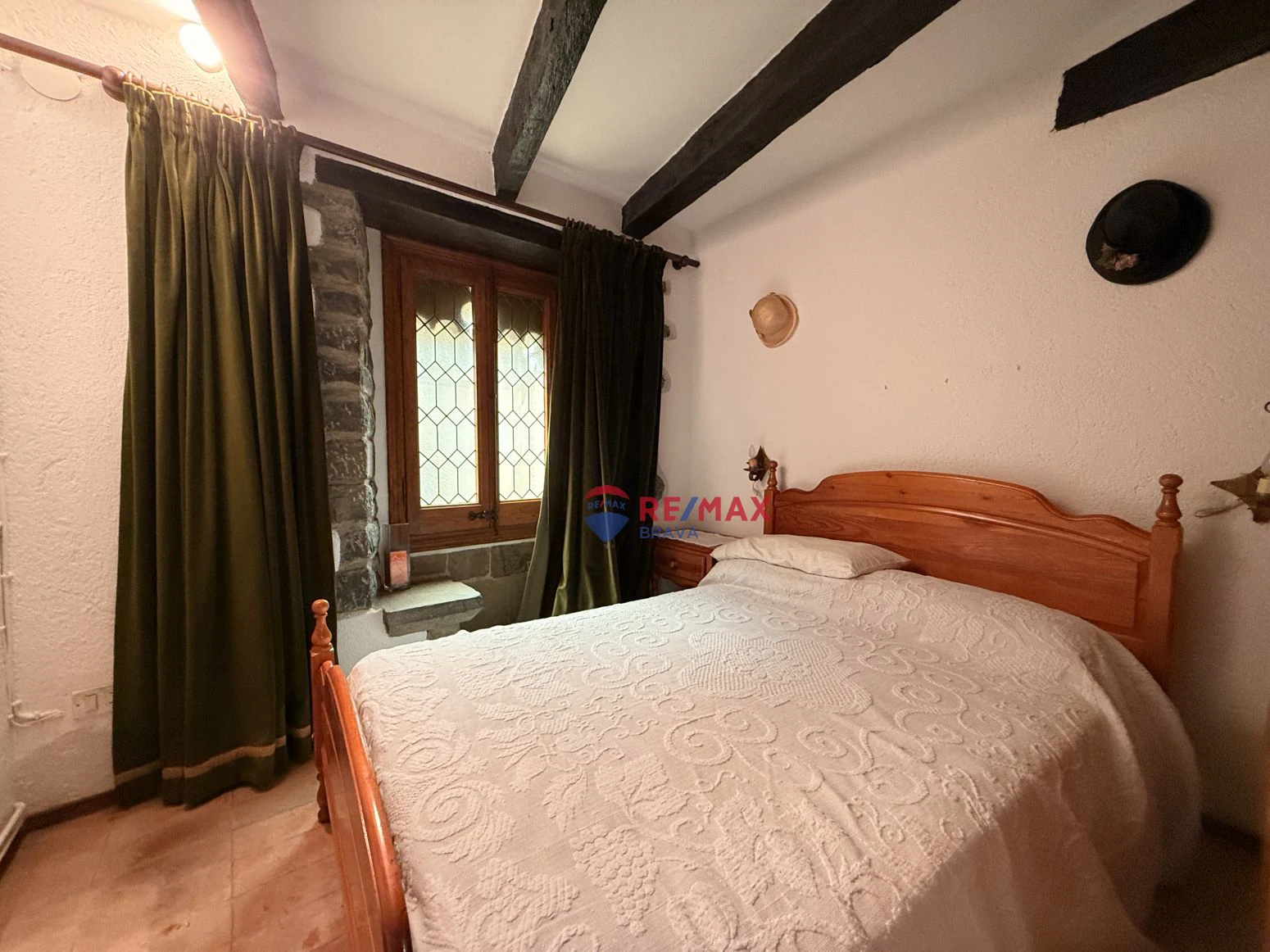 Casa de piedra de 3 habitaciones en Rupit i Pruit