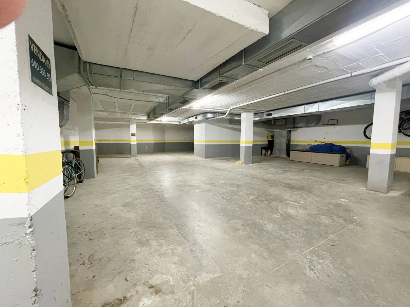 Palau Saverdera, centro: Parking a la venta