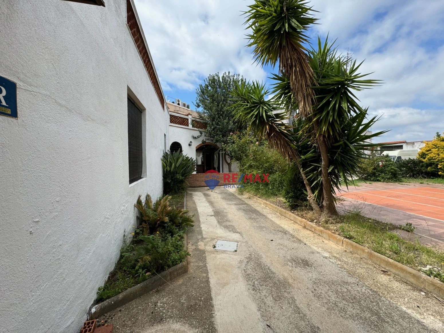 Inversionistas, Tarragona. Restaurant, vivienda, Bodega de