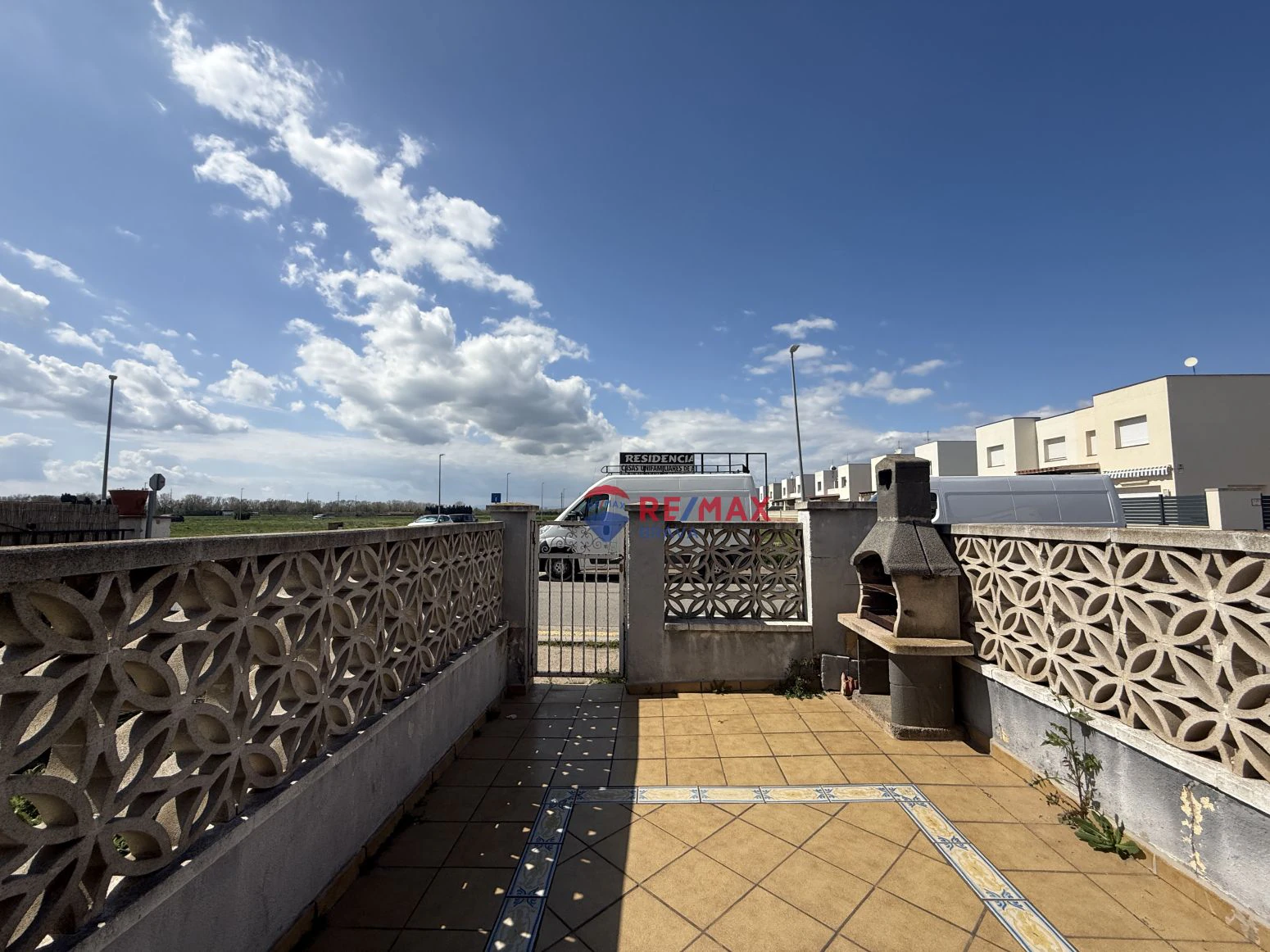 Casa adosada de 2 plantas en Empuriabrava, para reformar
