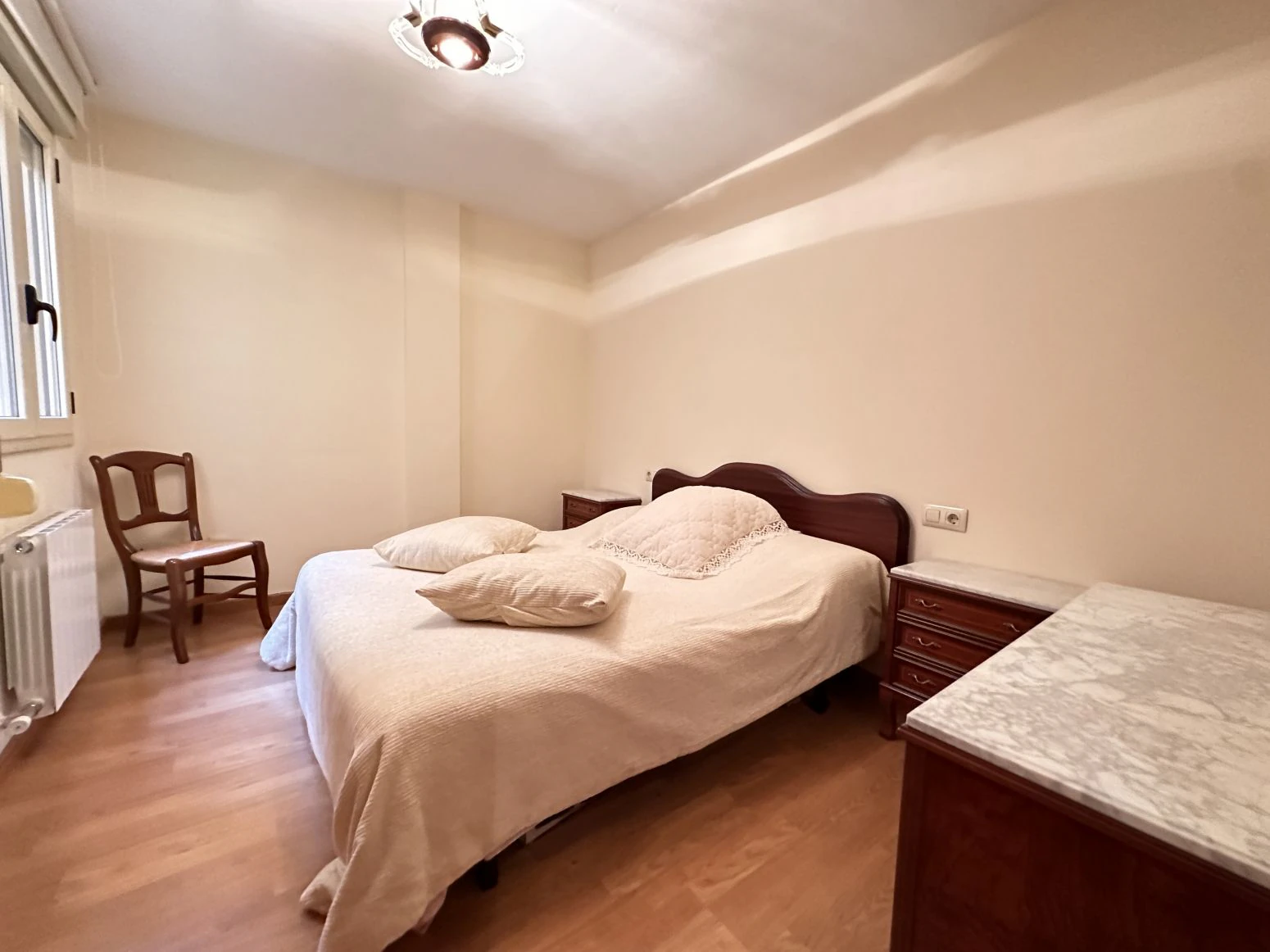 Grandioso piso de 4 habitaciones cerca del centro de Figuere