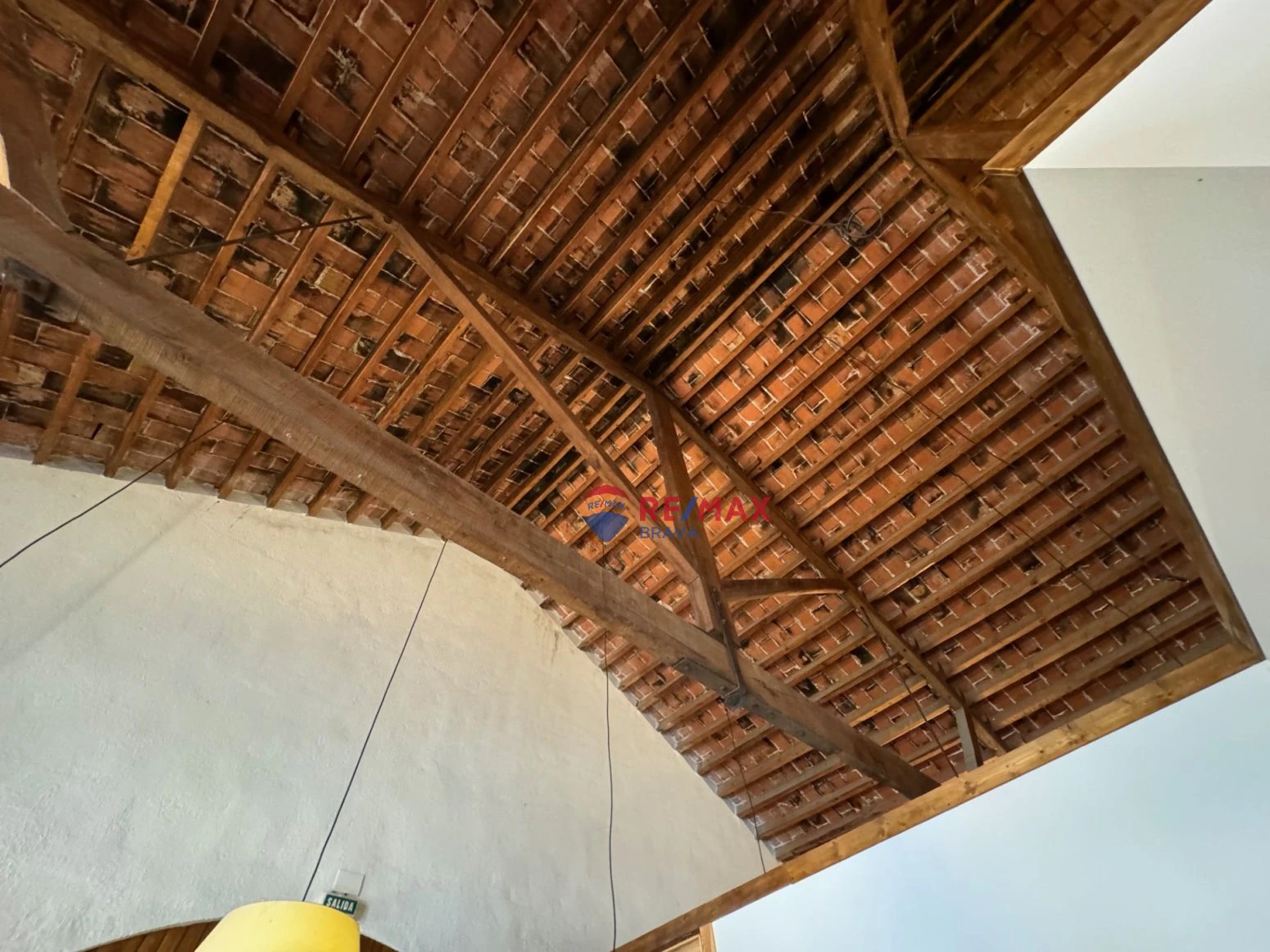 Inversionistas, Tarragona. Restaurant, vivienda, Bodega de