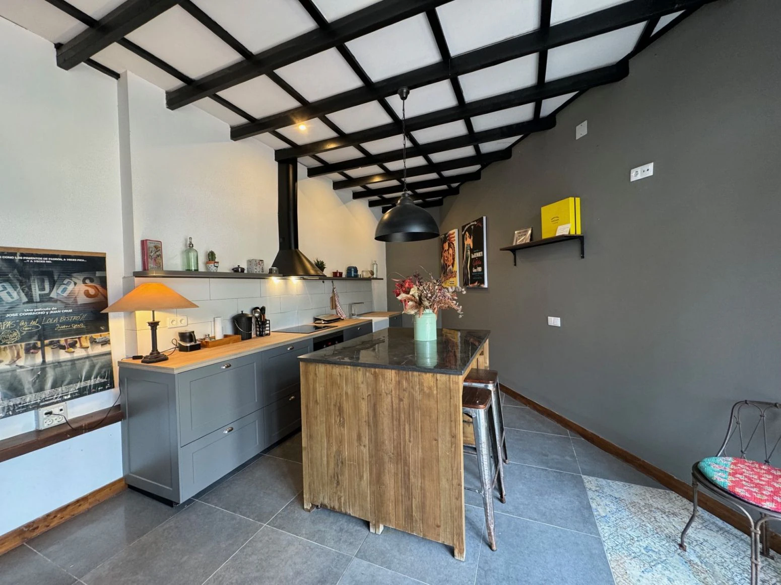 Inversionistas, Tarragona. Restaurant, vivienda, Bodega de