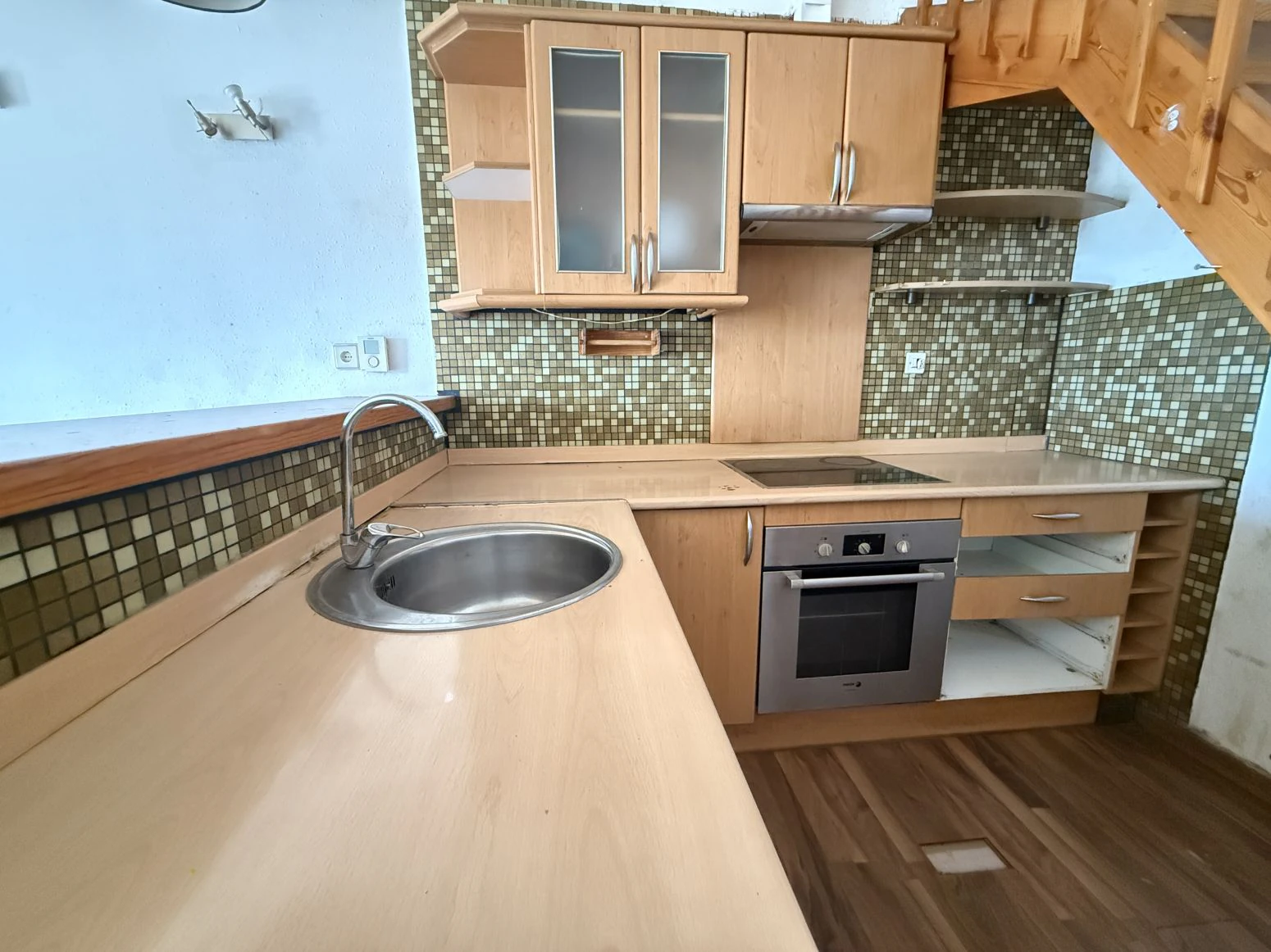 Casa adosada de 2 plantas en Empuriabrava, para reformar