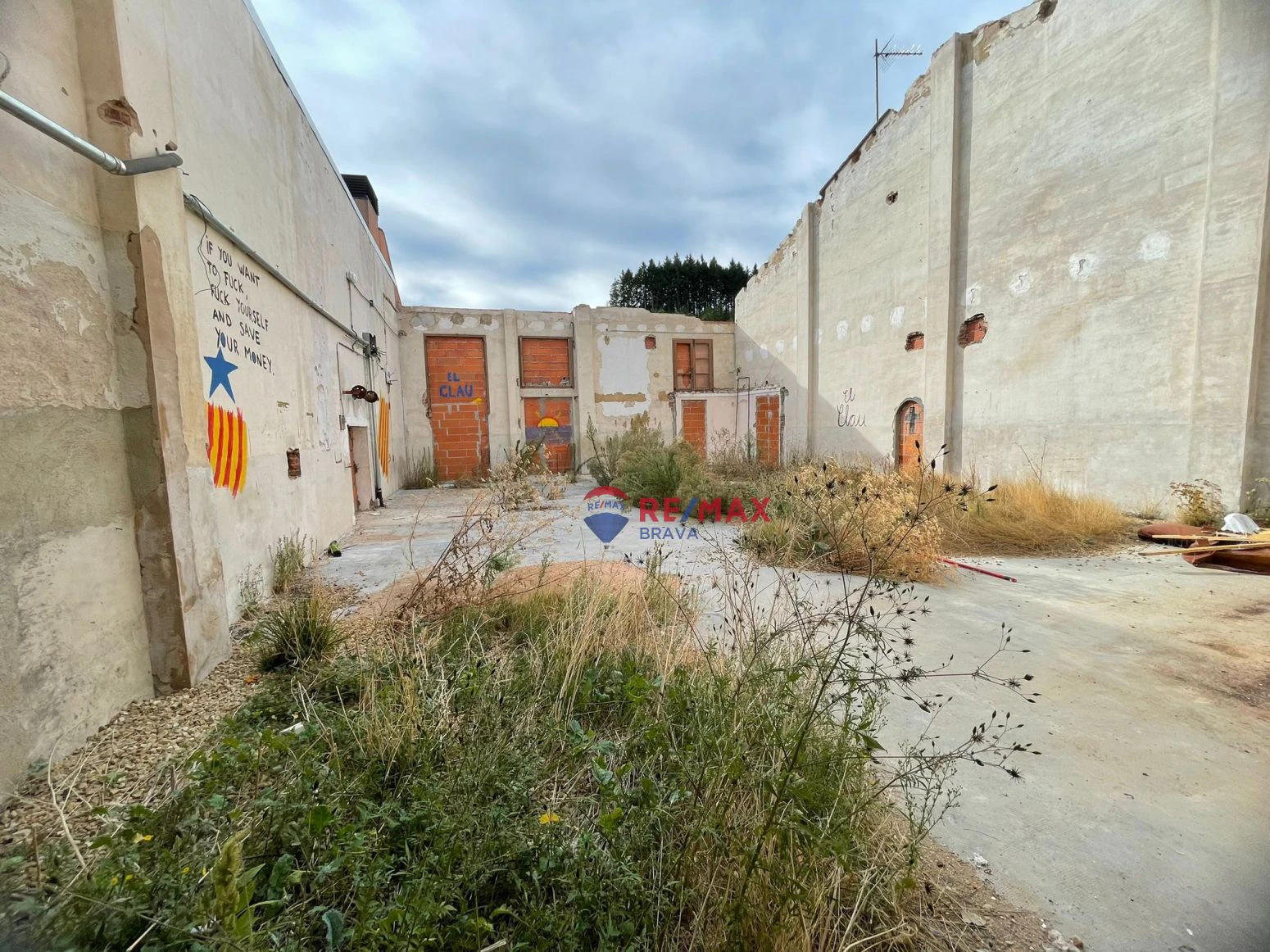 Edificio en venta a Girona en Sant Hilary Sacalm