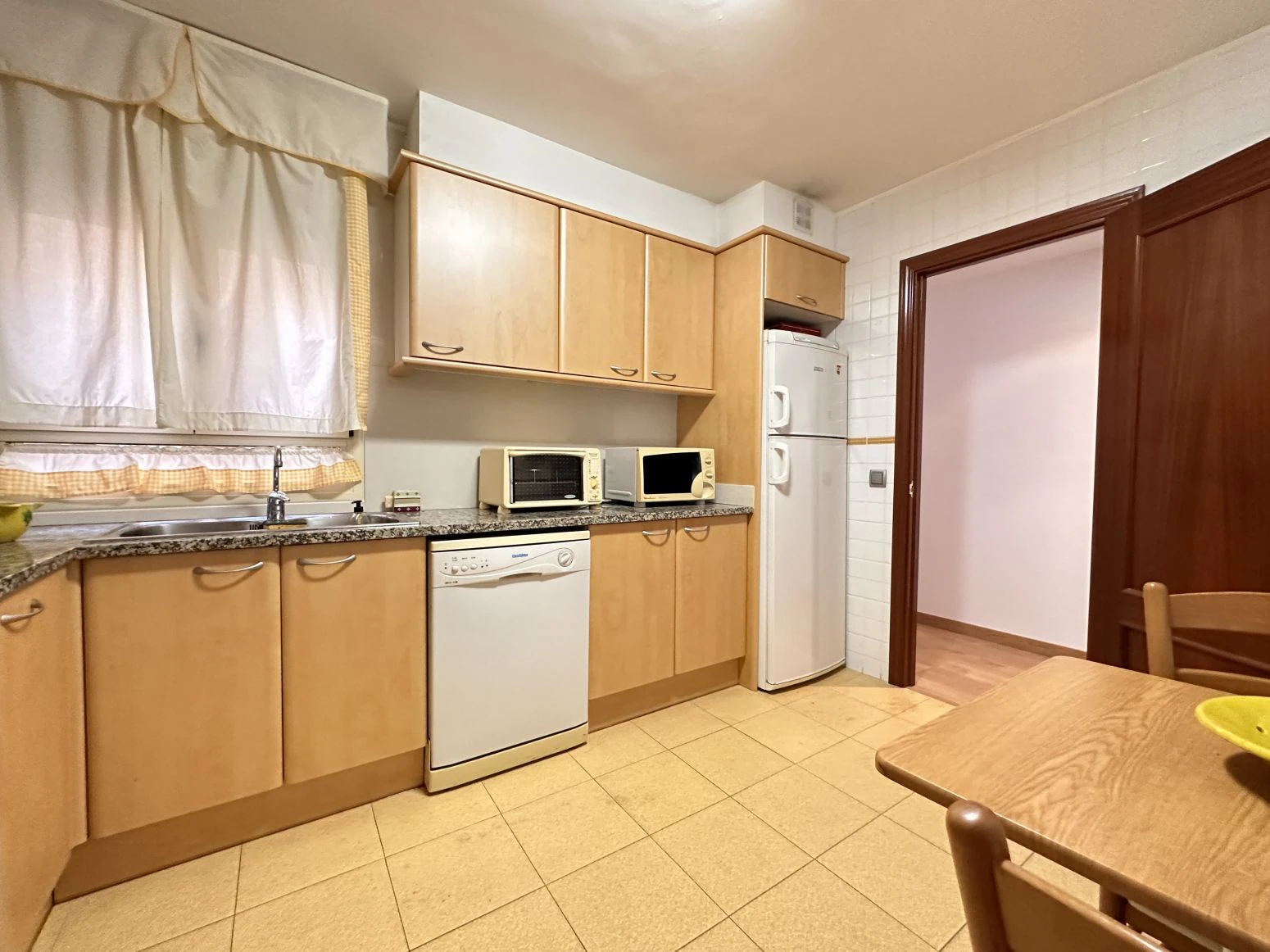 Grandioso piso de 4 habitaciones cerca del centro de Figuere