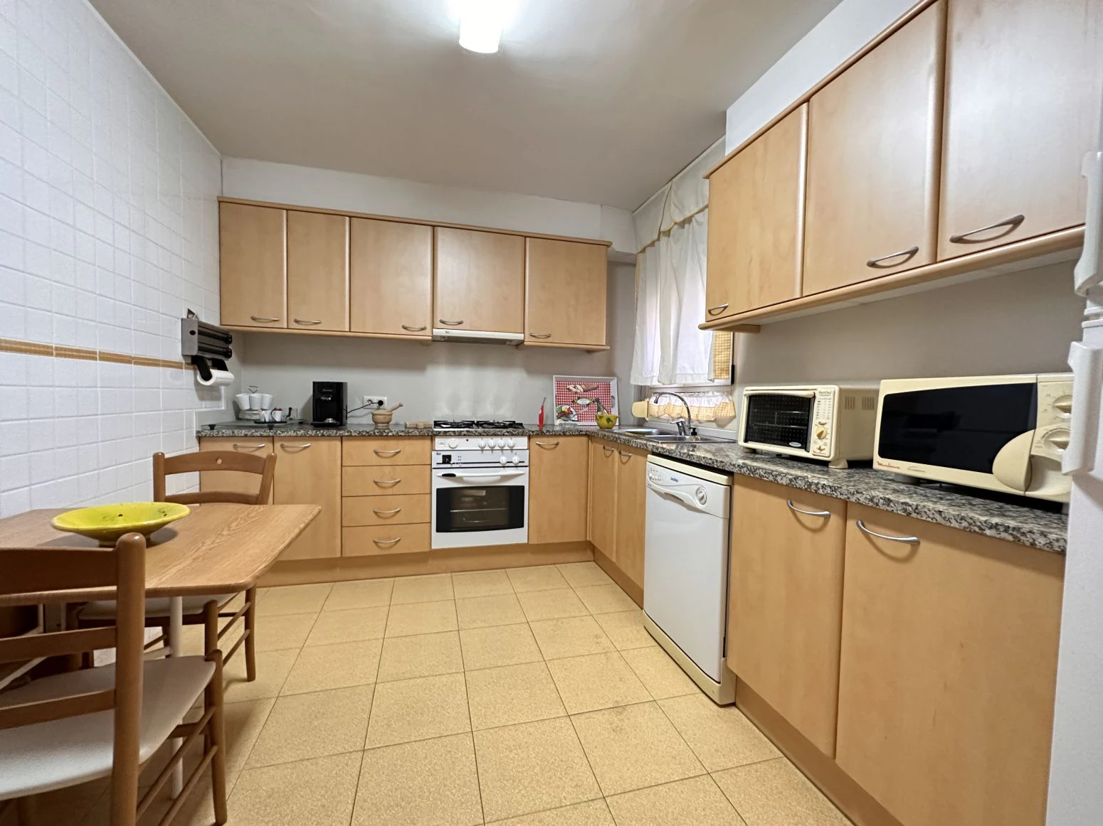 Grandioso piso de 4 habitaciones cerca del centro de Figuere