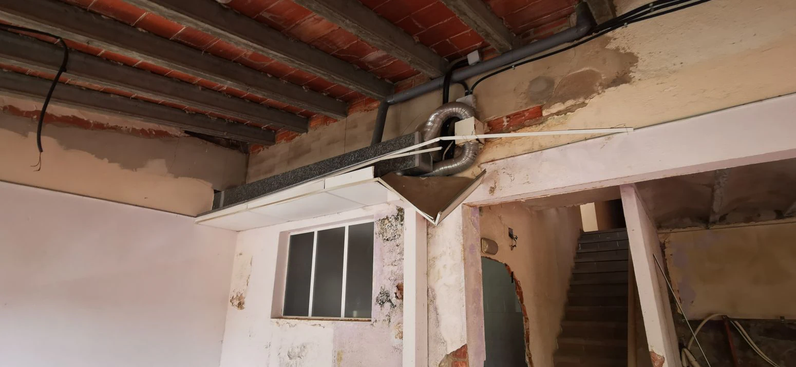 Edificio en venta a Girona en Sant Hilary Sacalm