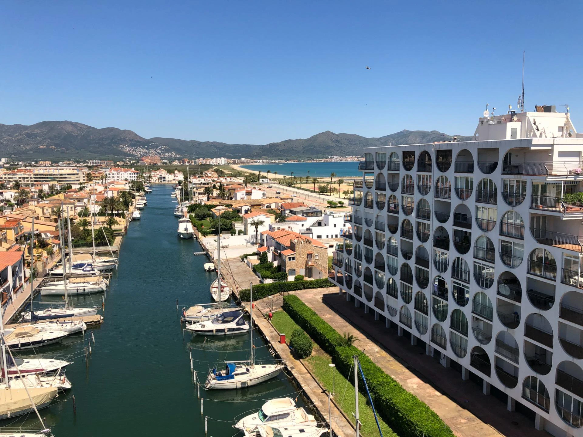 Producto bancario para reformar al canal de Empuriabrava