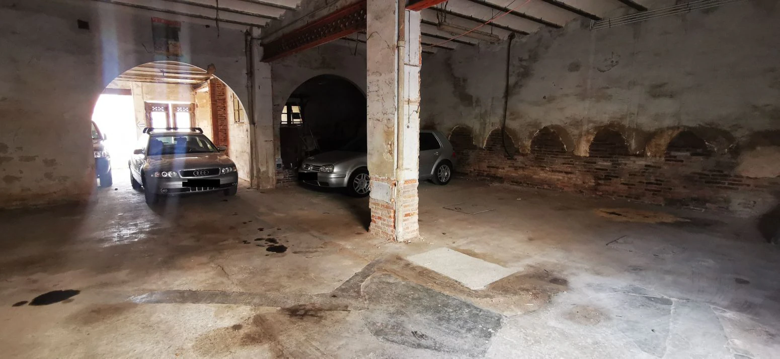 Edificio en venta a Girona en Sant Hilary Sacalm