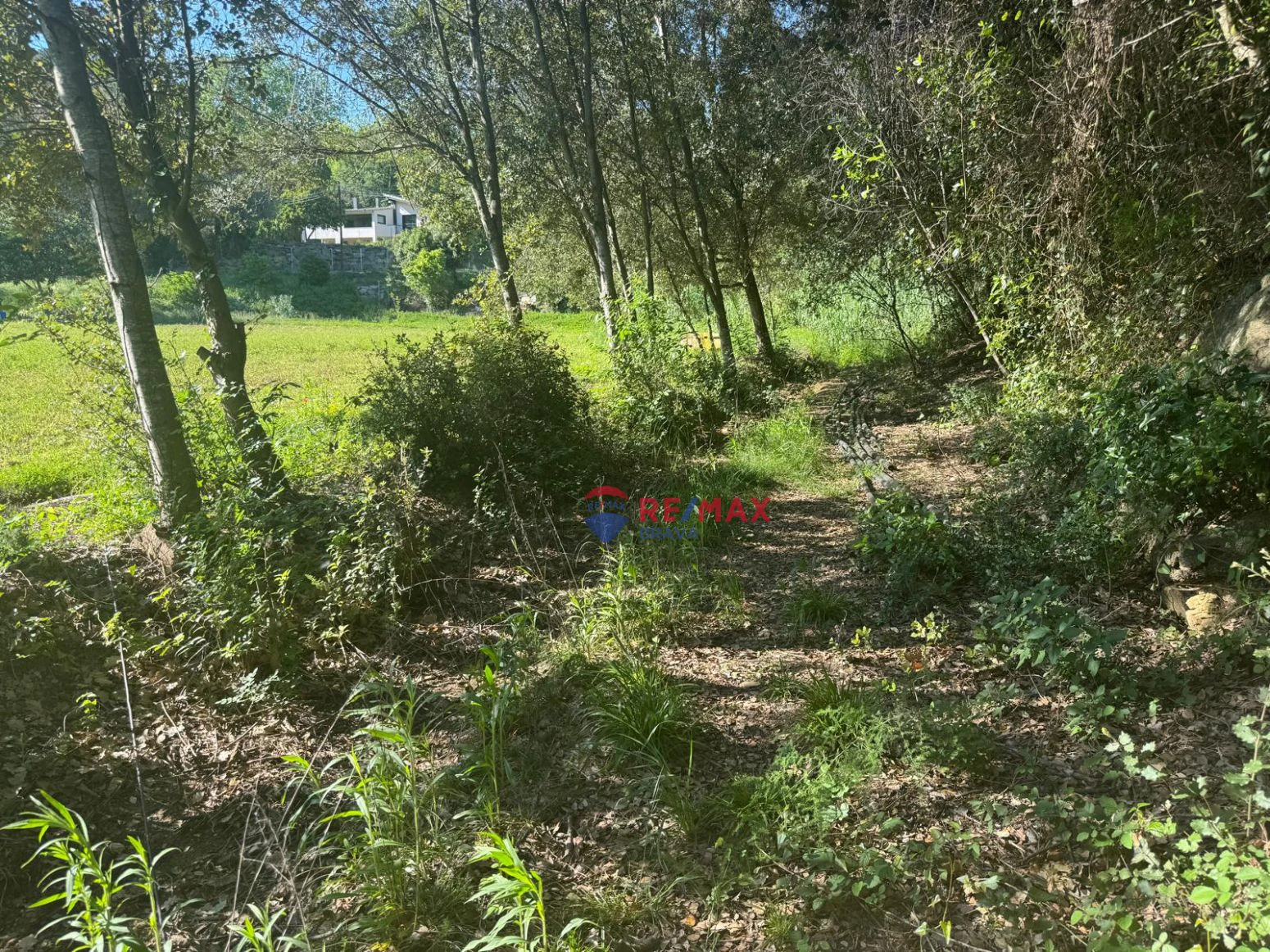 Finca en venta a Llora en Girona , en el pueblo de Sant Mart