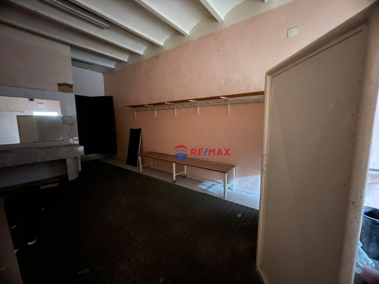 Edificio en venta a Girona en Sant Hilary Sacalm