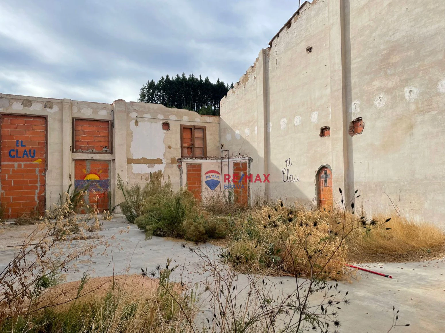 Edificio en venta a Girona en Sant Hilary Sacalm