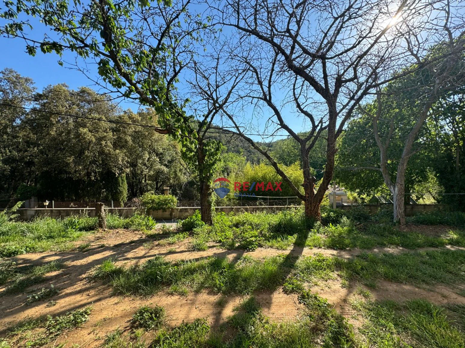 Finca en venta a Llora en Girona , en el pueblo de Sant Mart