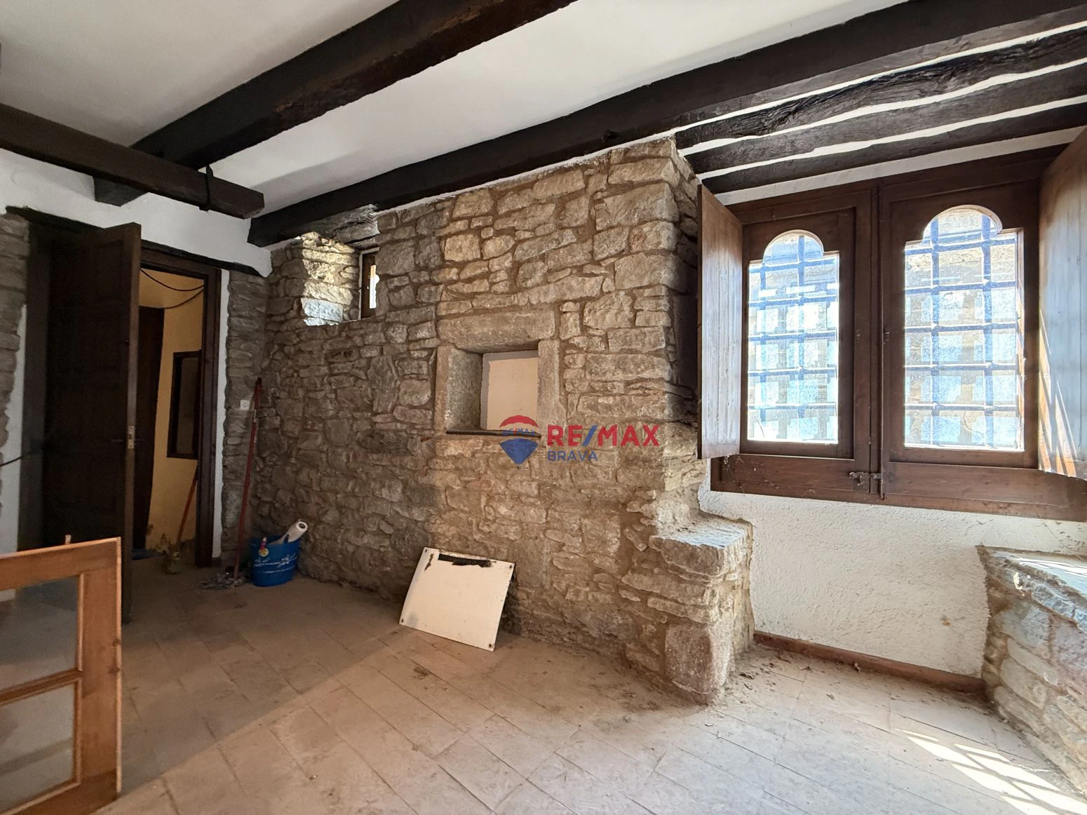 Bonita casa a terminar de 3 habitaciones en Rupit