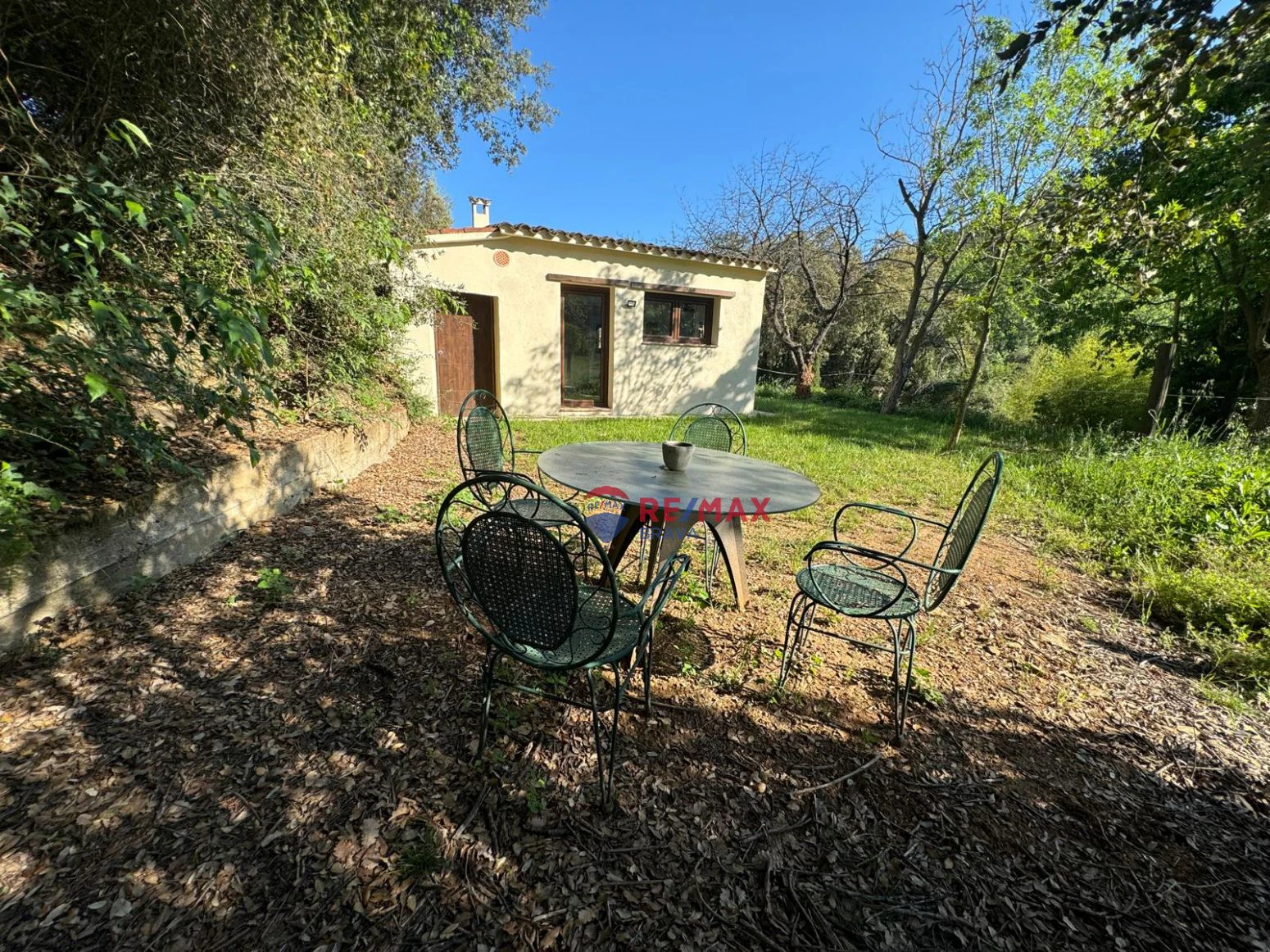 Finca en venta a Llora en Girona , en el pueblo de Sant Mart