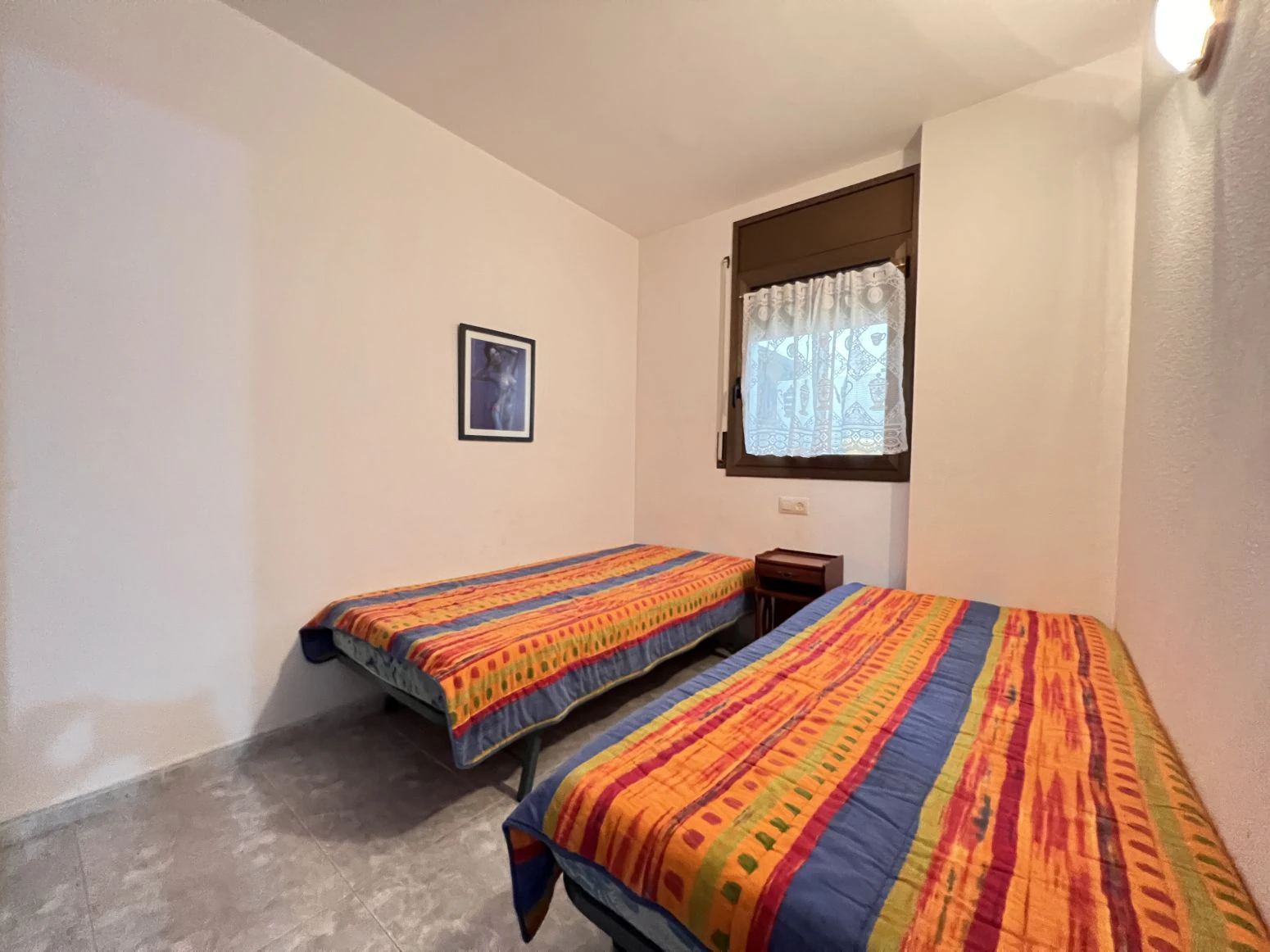 Precioso apartamento planta baja en Salatar, Roses, con una
