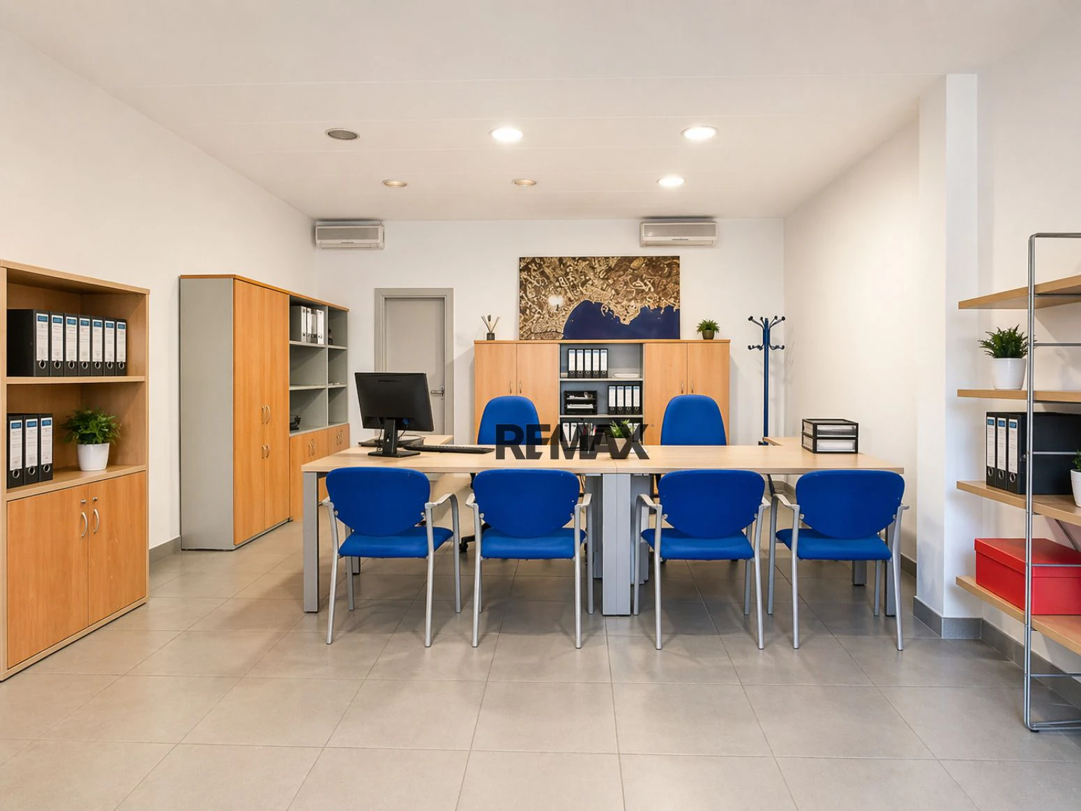Excelente oportunidad de inversión: edificio con gran potencial en una ubicación estratégica de Roses